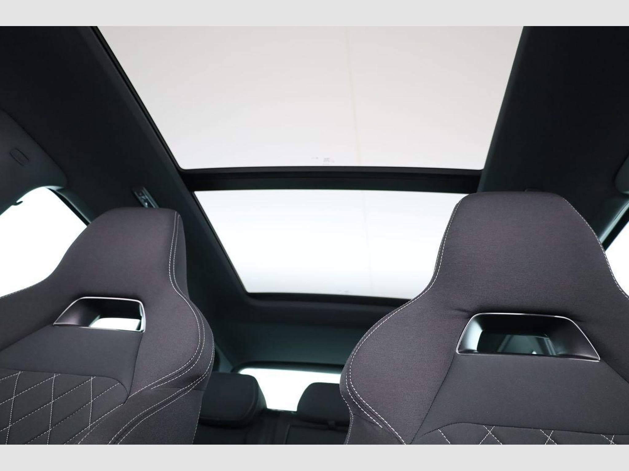 Skoda Karoq Sportline (2026) - Photo 12