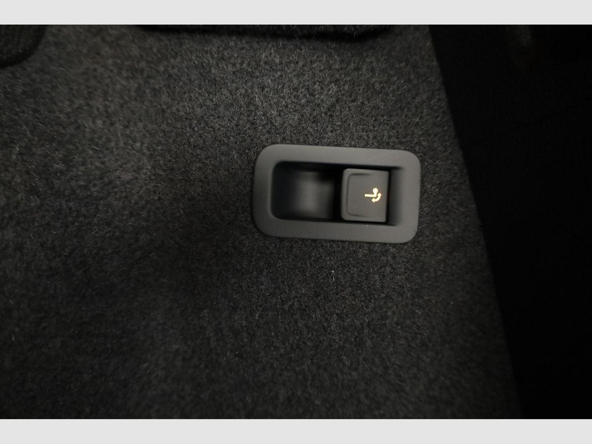 Skoda Karoq Selection (2025) - Foto 14