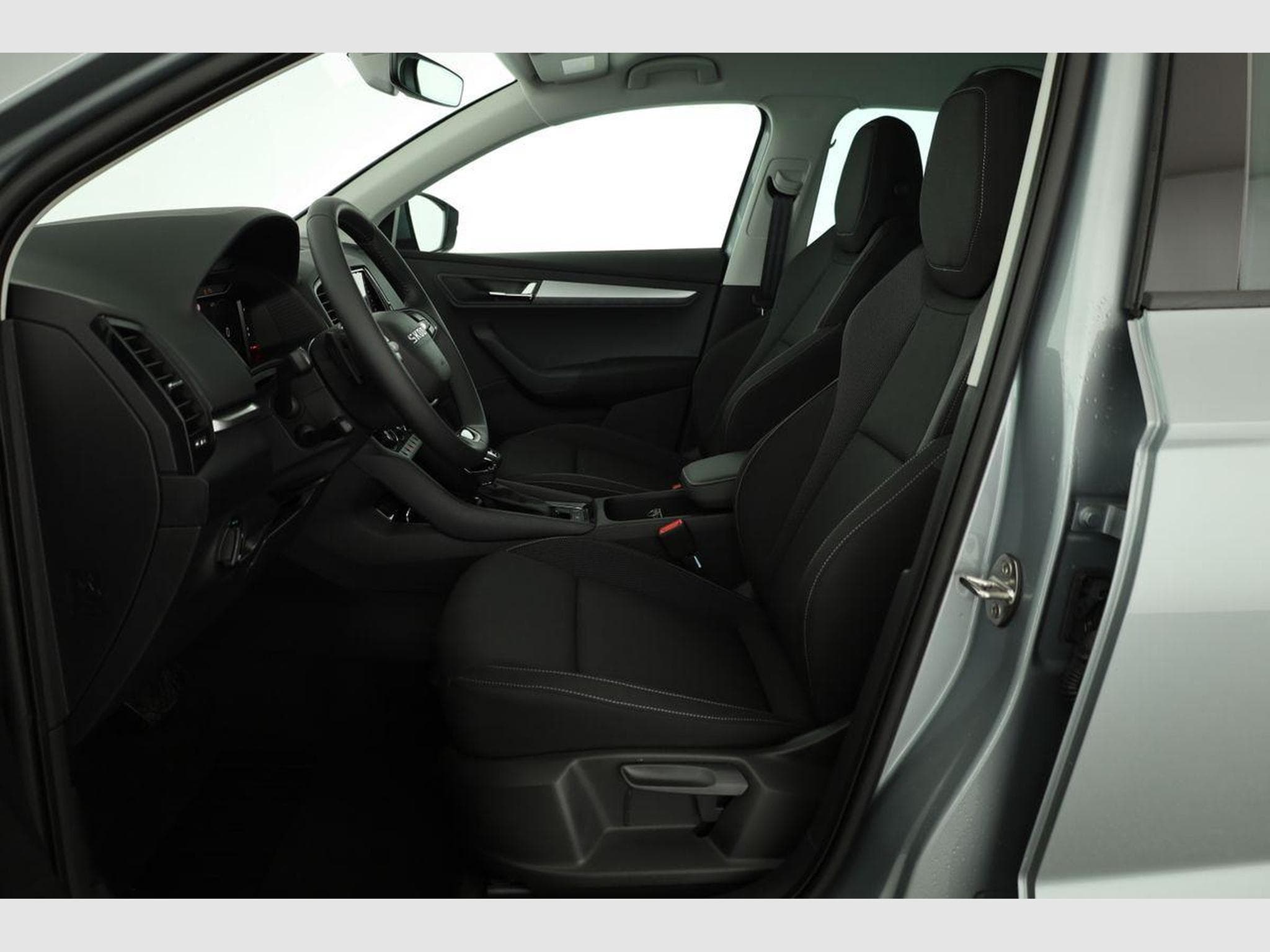 Skoda Karoq Selection (2026) - Foto 10