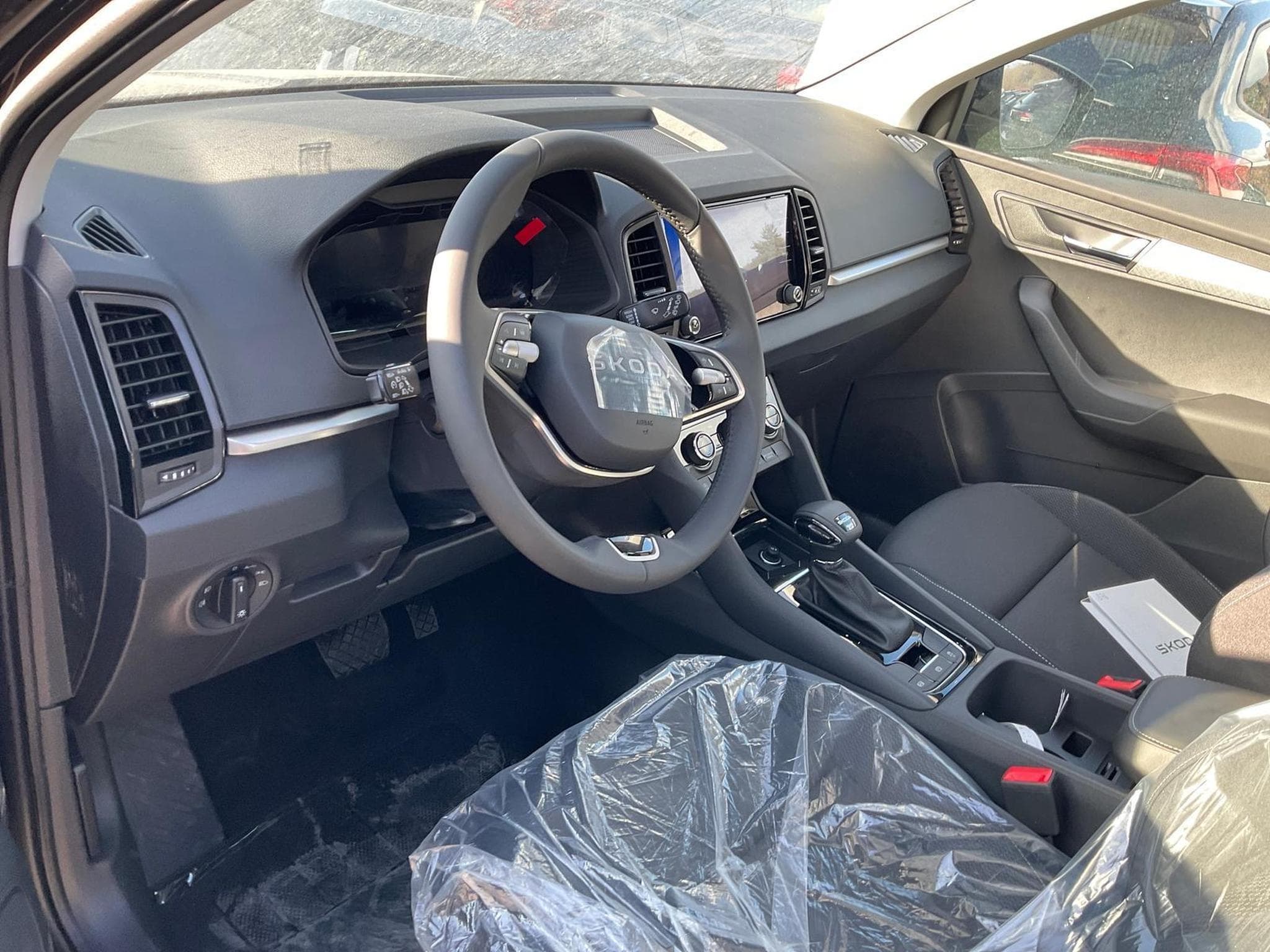 Skoda Karoq Selection 4x4 (2026) - Foto 1