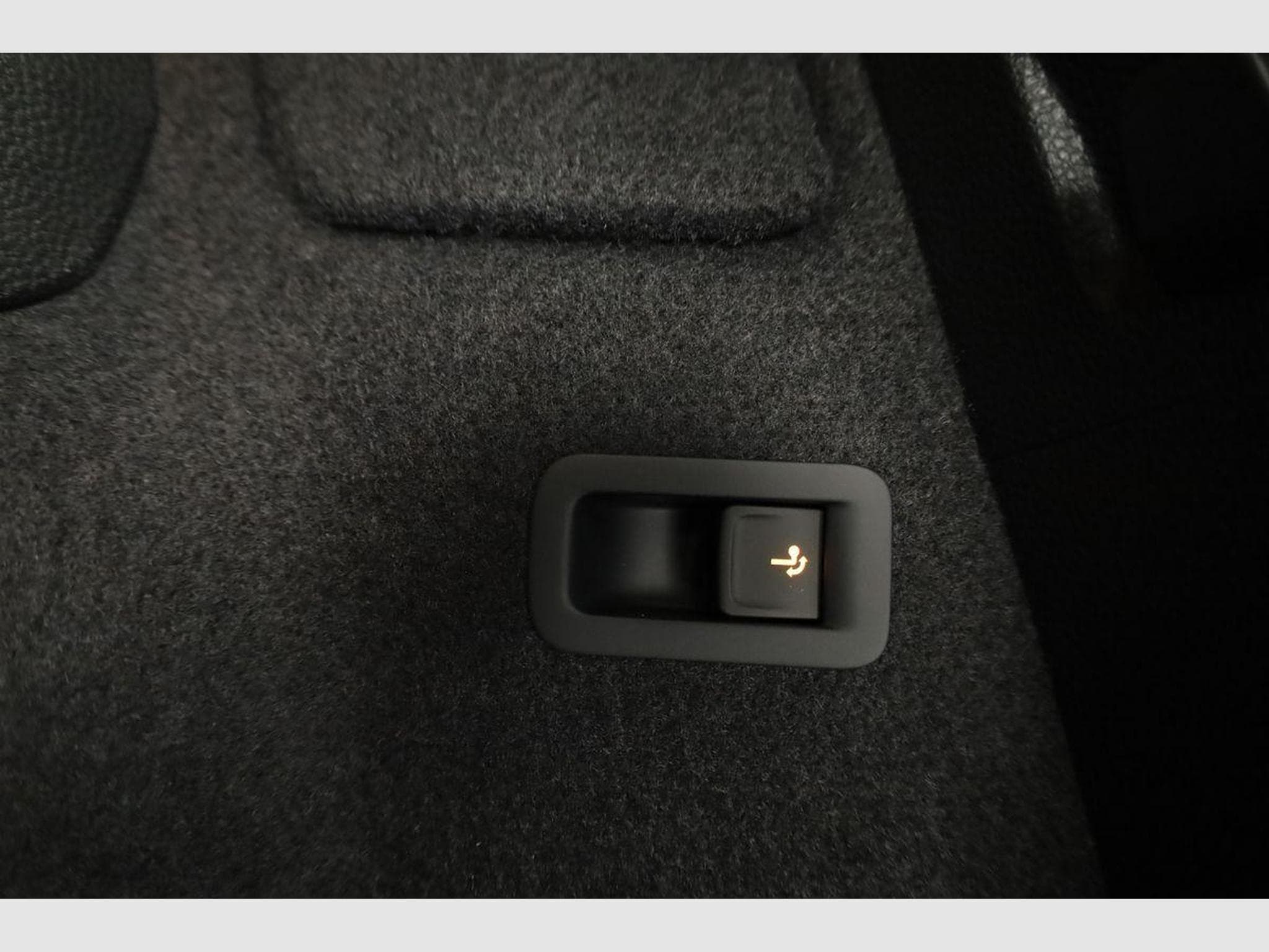 Skoda Karoq Selection (2025) - Photo 14