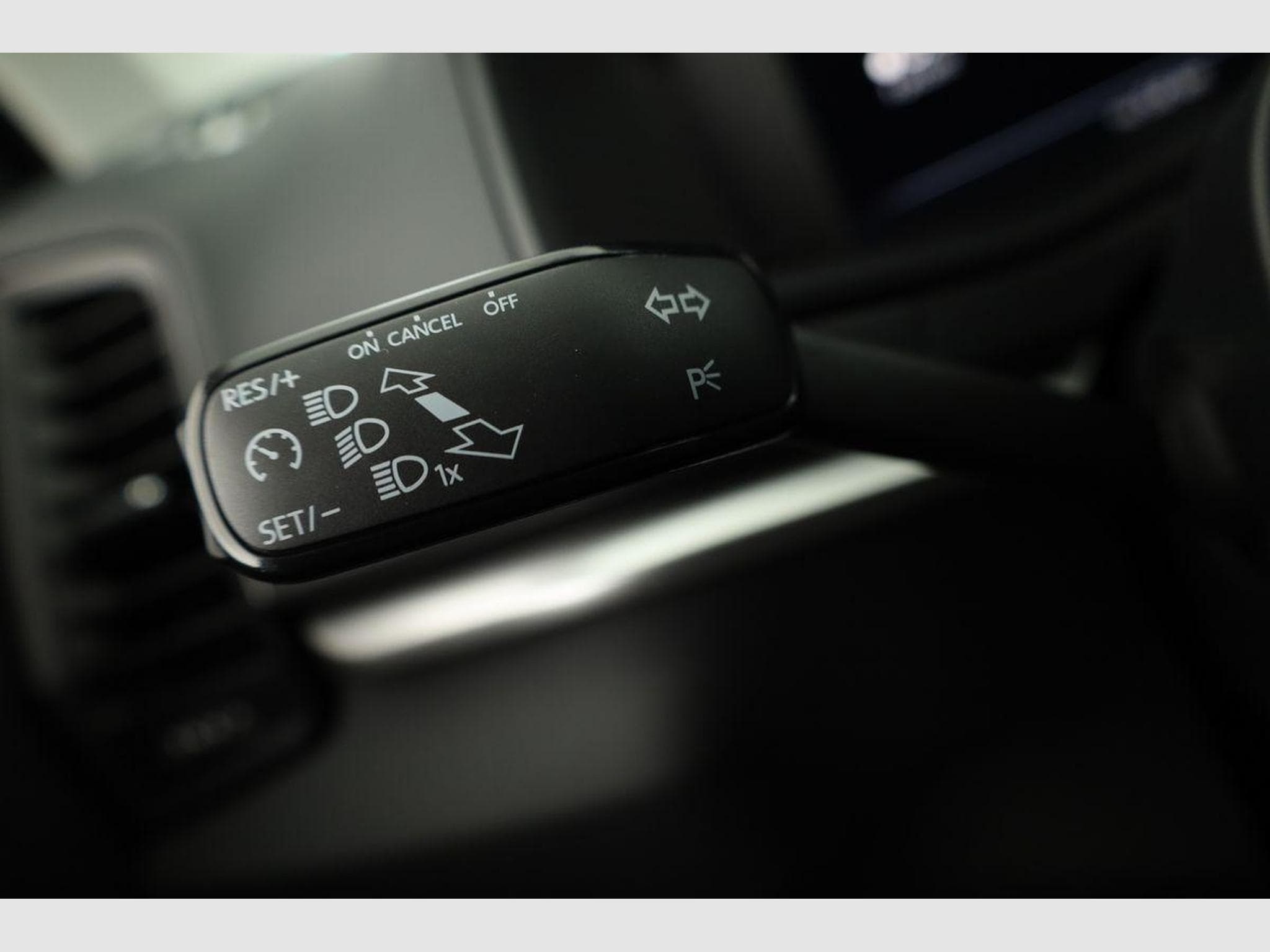 Skoda Karoq Selection (2025) - Photo 9