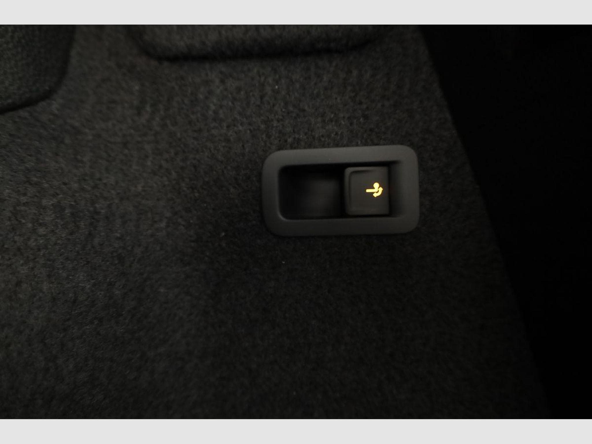 Skoda Karoq Selection (2025) - Foto 13