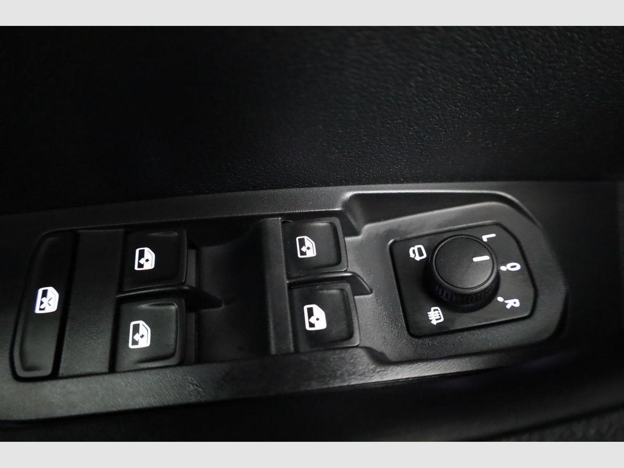 Skoda Karoq Selection (2025) - Foto 7