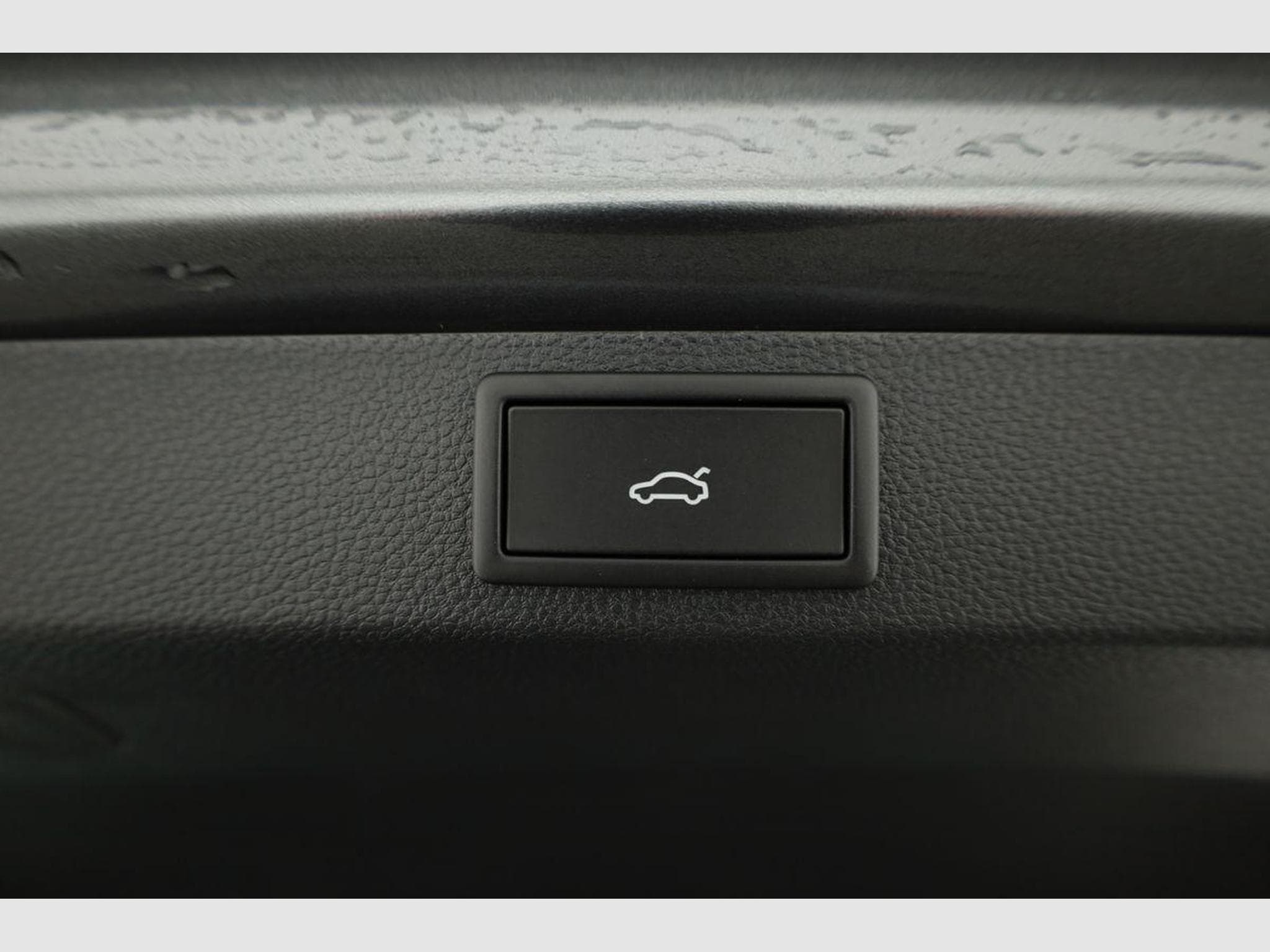 Skoda Karoq Selection (2025) - Photo 13