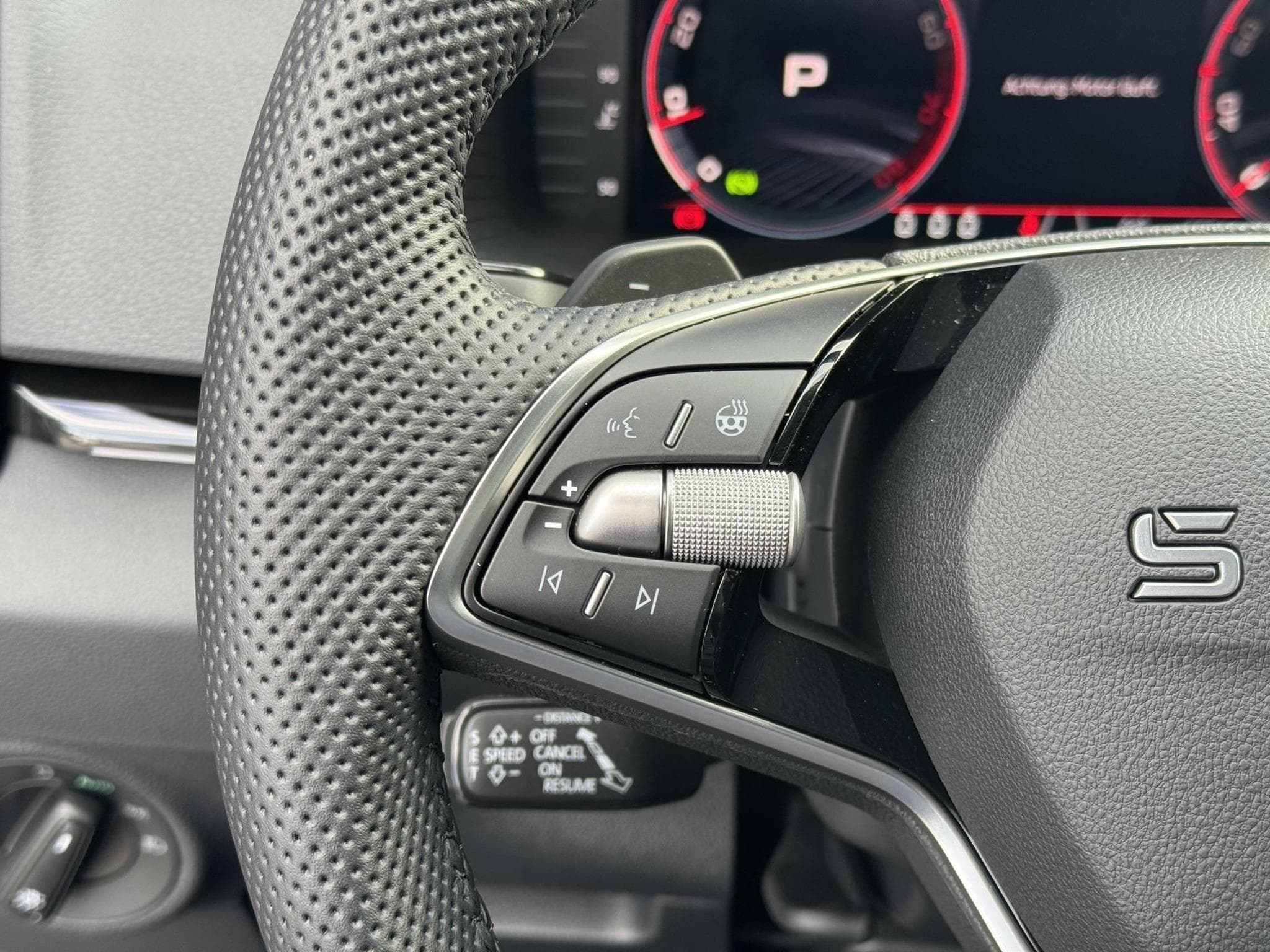 Skoda Karoq Sportline (2026) - Photo 12