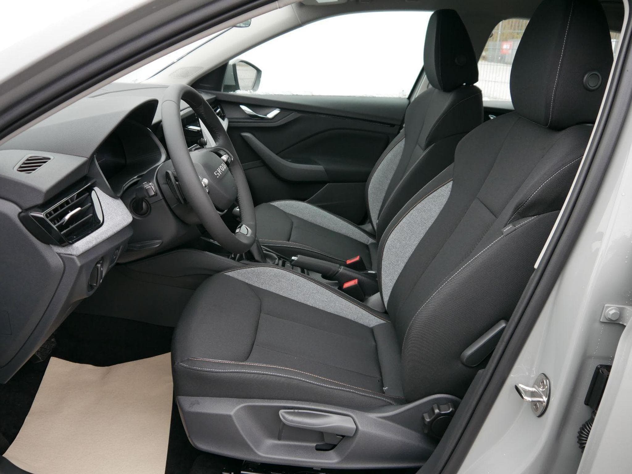 Skoda Scala Selection (2025) - Photo 9