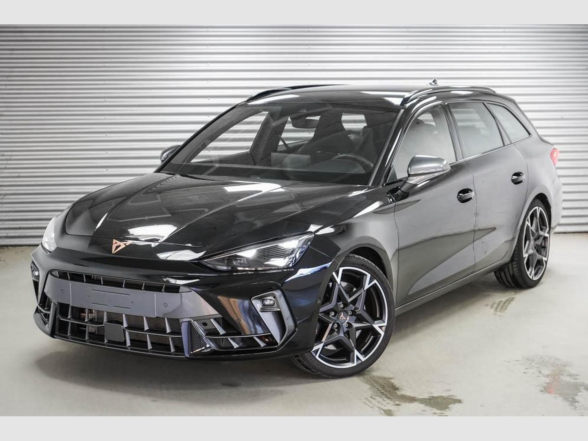 Cupra Leon ST 2,0 TSI (2025) - Foto 1