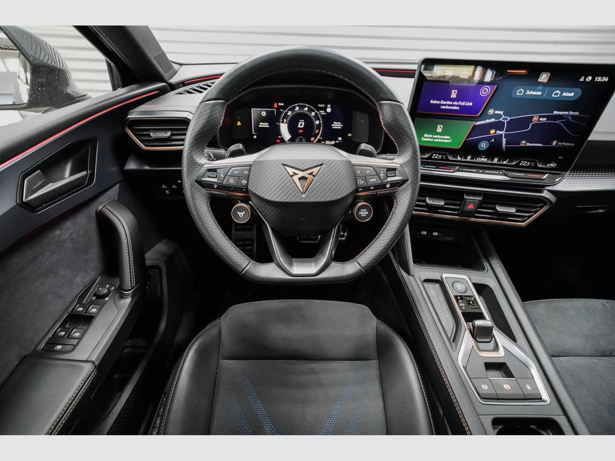 Cupra Leon ST 2,0 TSI (2025) - Photo 8