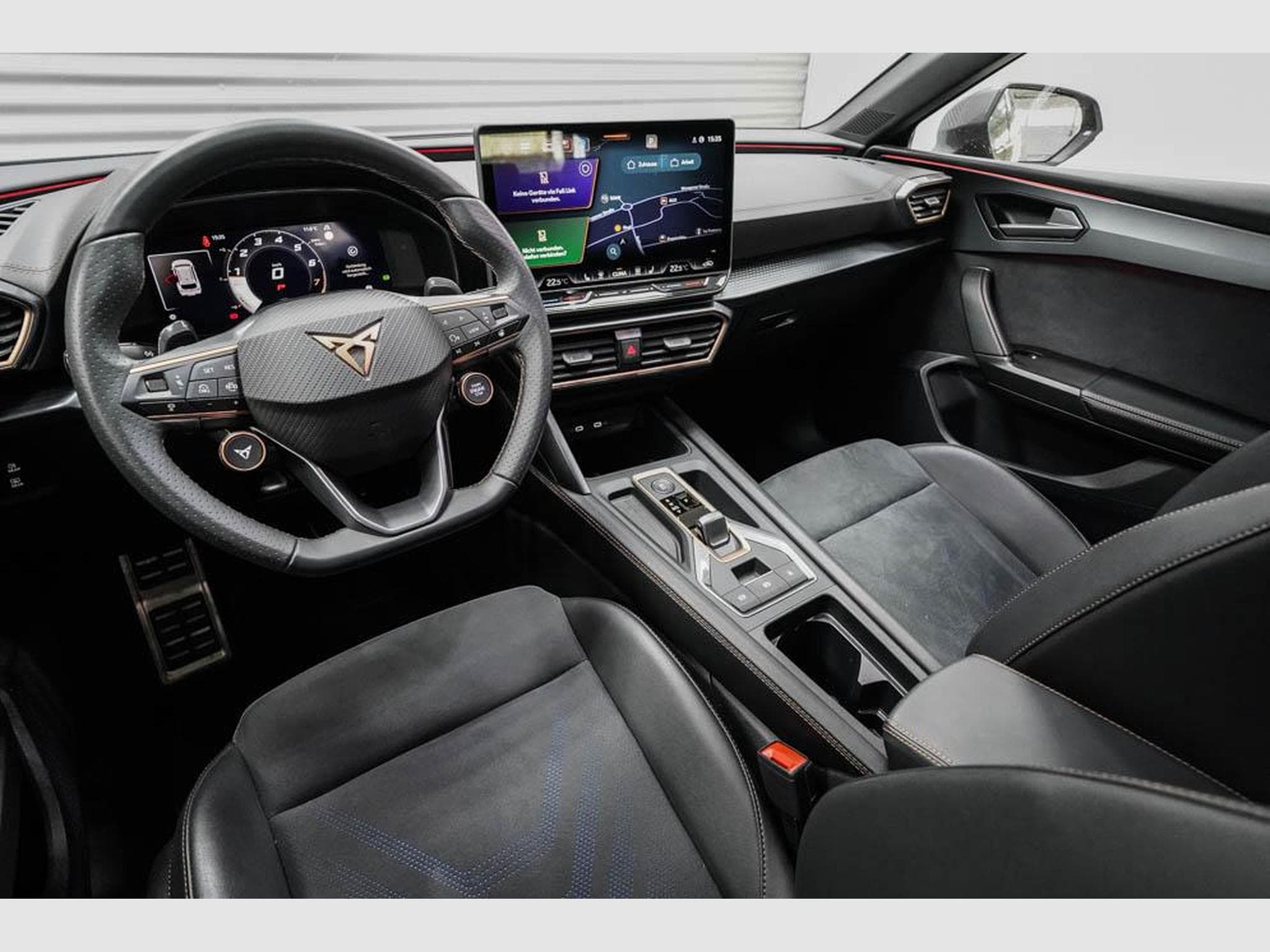 Cupra Leon ST 2,0 TSI (2025) - Photo 7