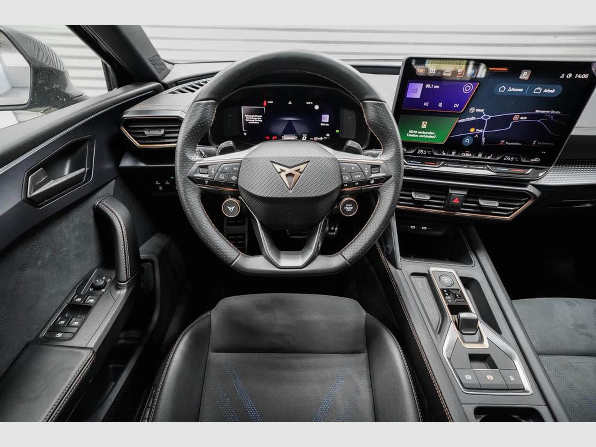 Cupra Leon ST 2,0 TSI (2025) - Photo 8