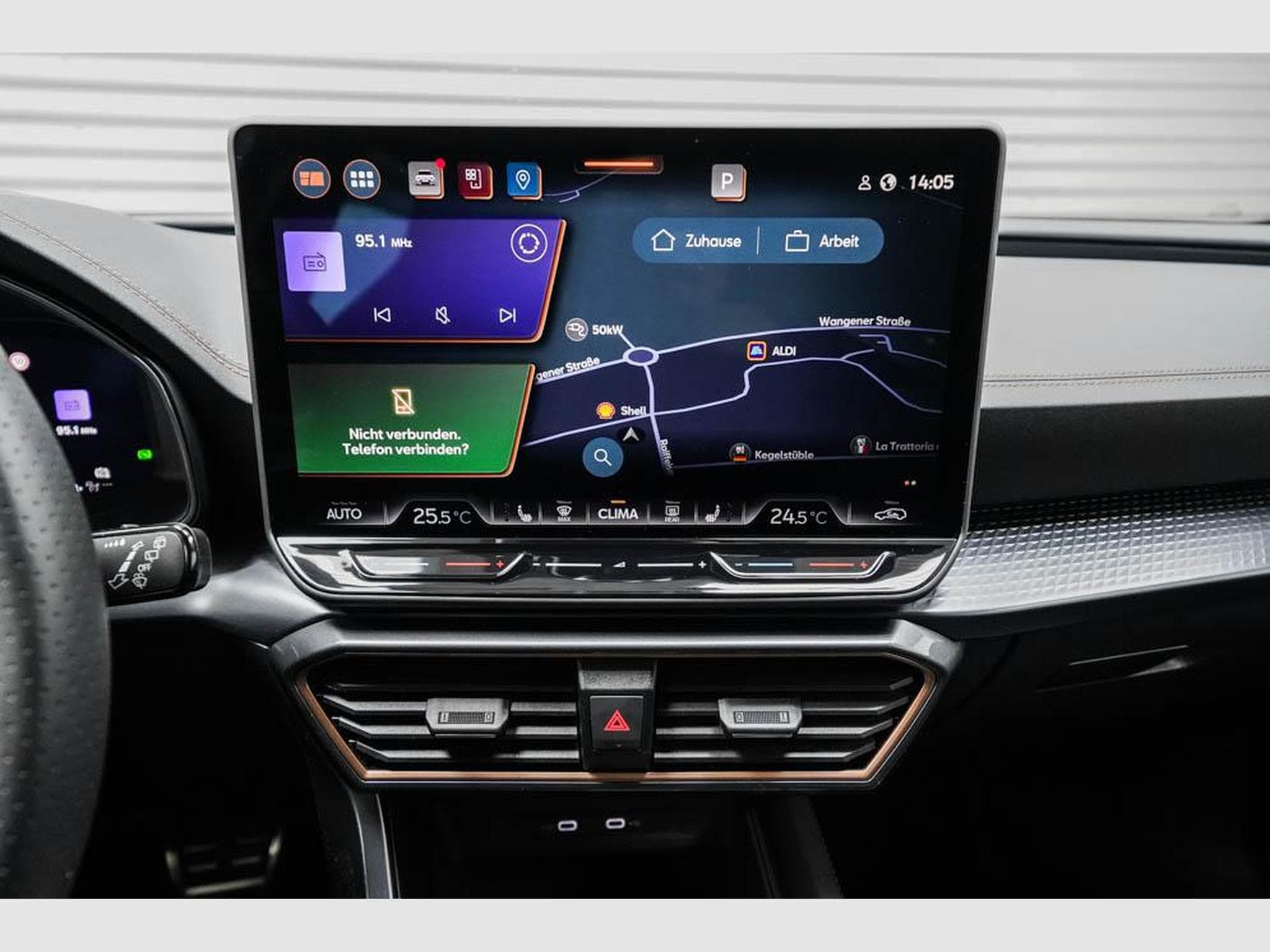 Cupra Leon ST 2,0 TSI (2025) - Photo 13