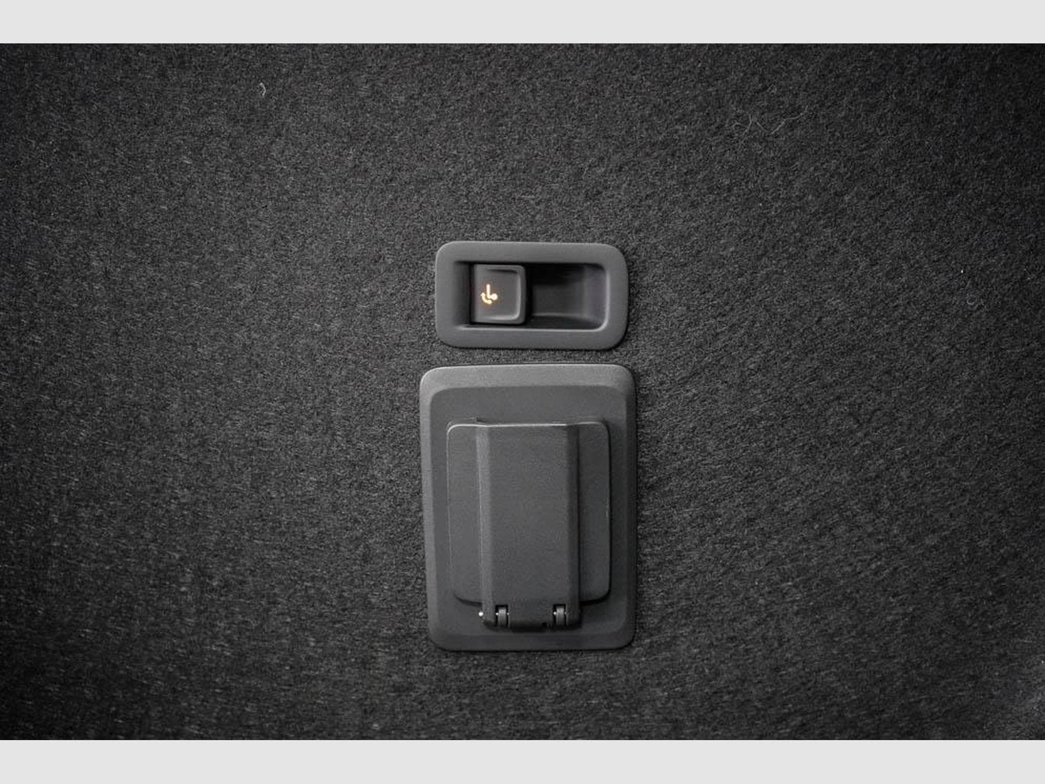 Cupra Leon ST 2,0 TSI (2025) - Photo 19