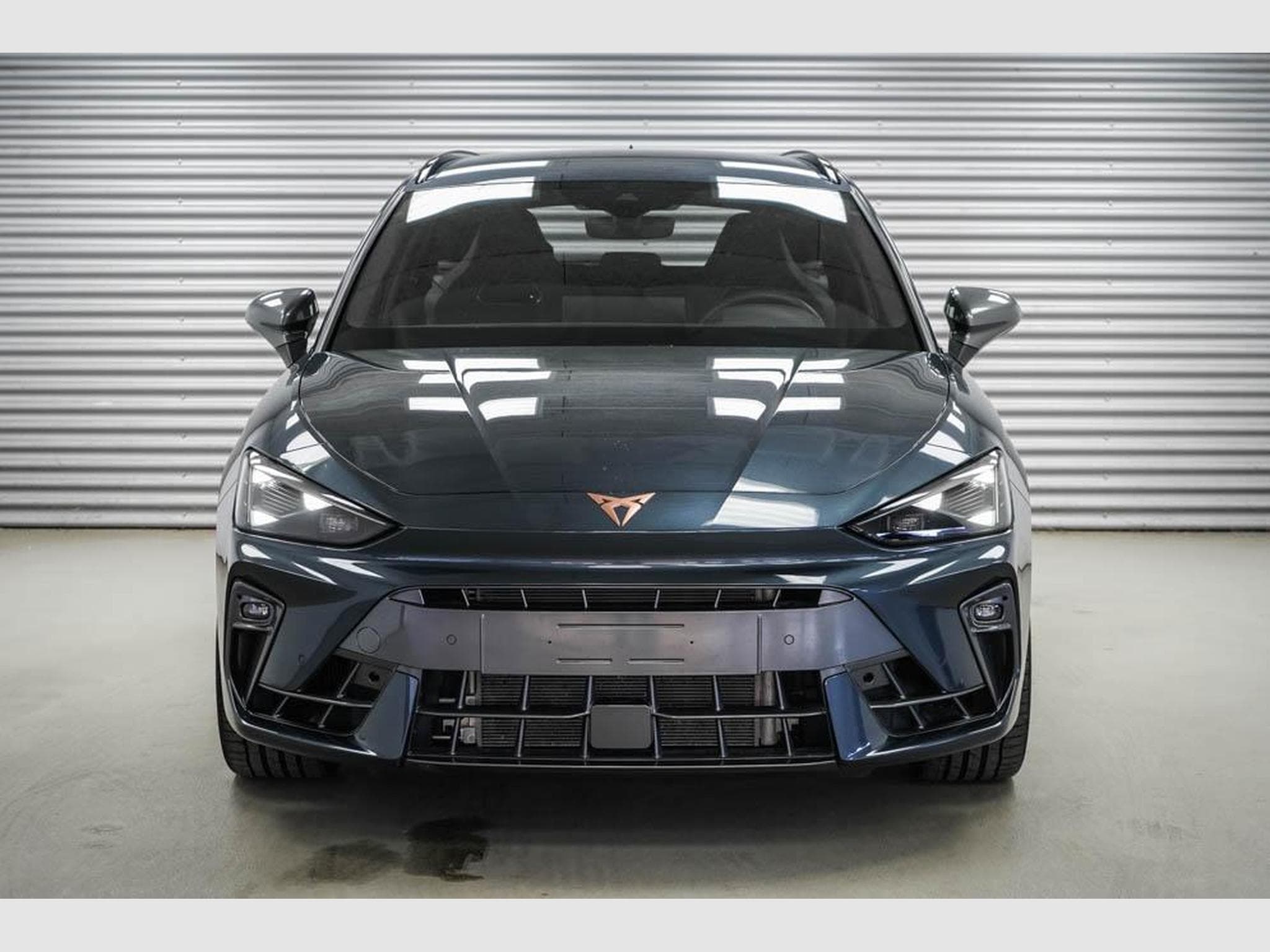 Cupra Leon ST 2,0 TSI (2025) - Photo 2