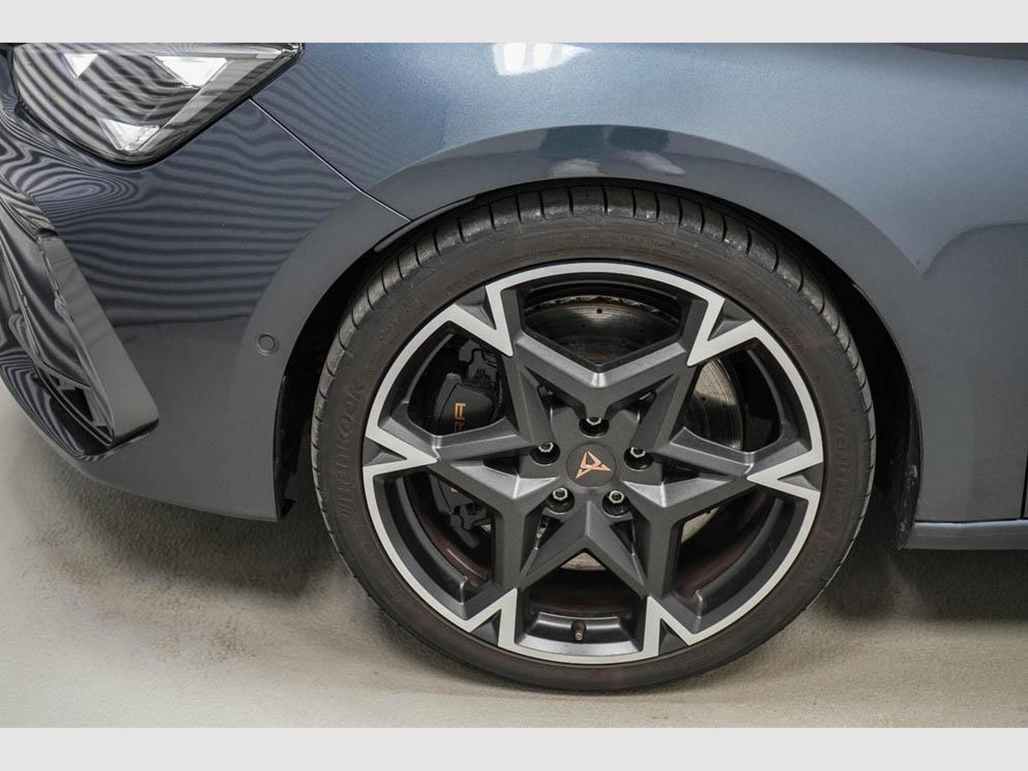 Cupra Leon ST 2,0 TSI (2025) - Photo 5