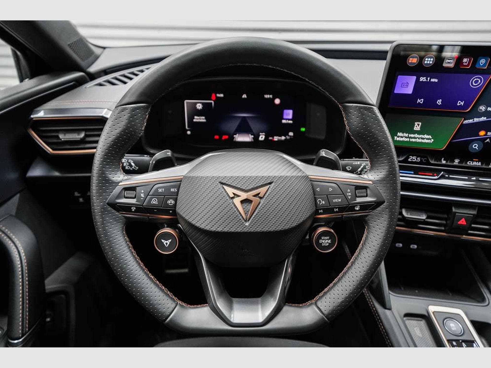 Cupra Leon ST 2,0 TSI (2025) - Photo 9