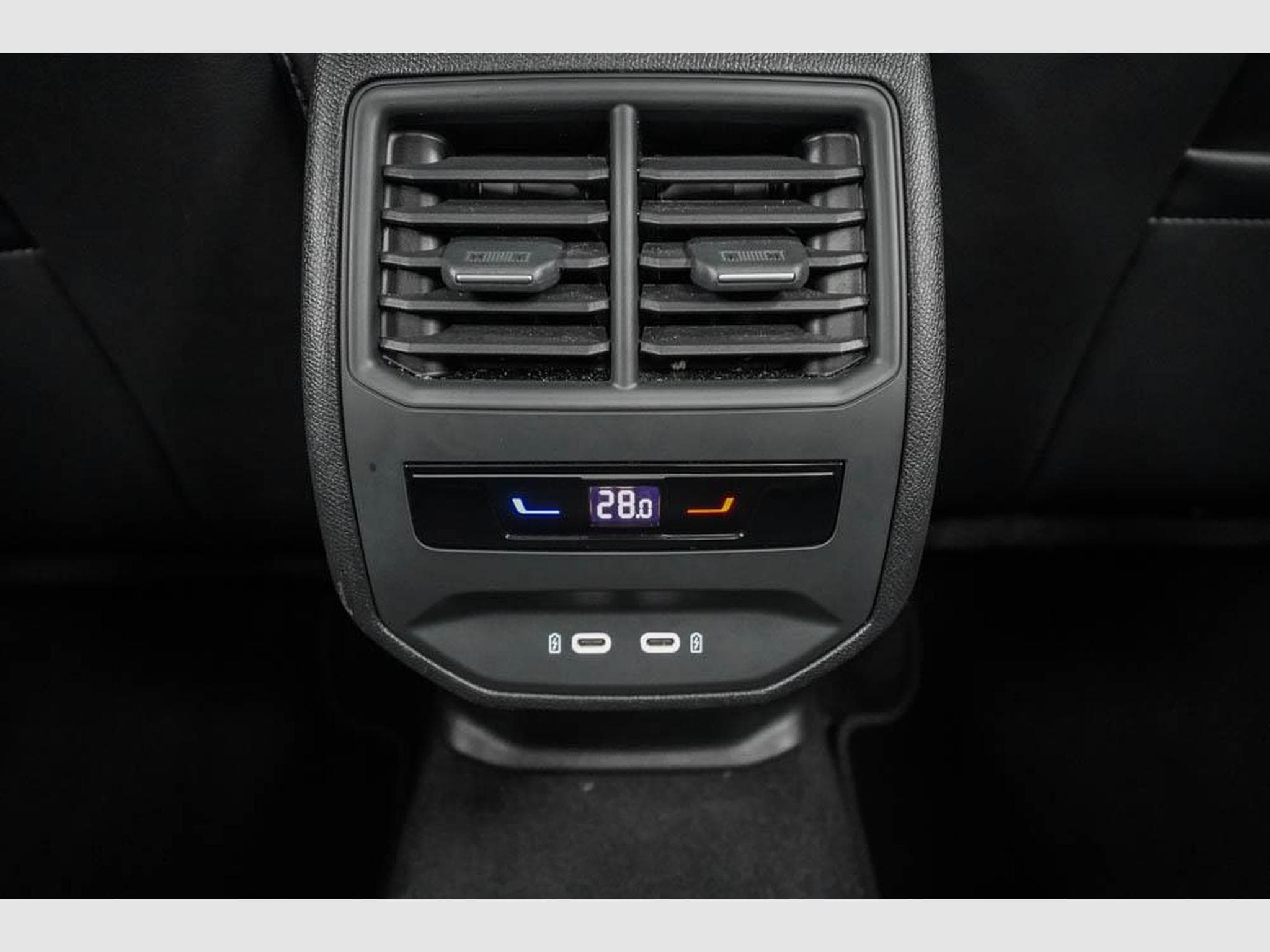 Cupra Leon ST 2,0 TSI (2025) - Photo 17