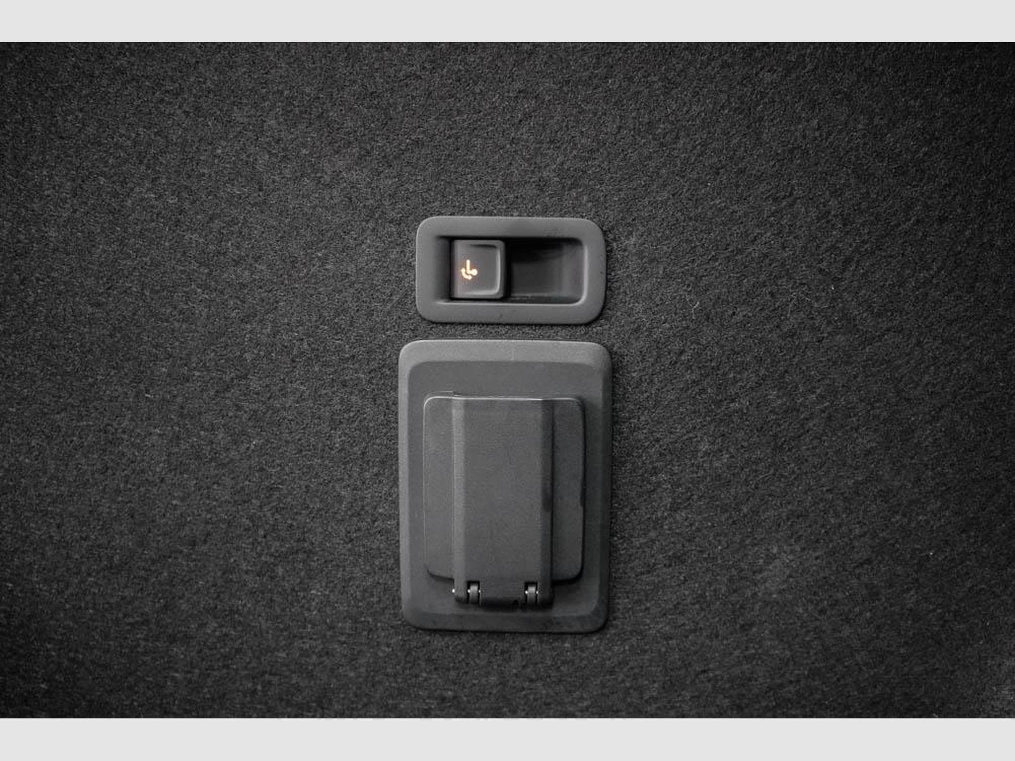 Cupra Leon ST 2,0 TSI (2025) - Photo 19