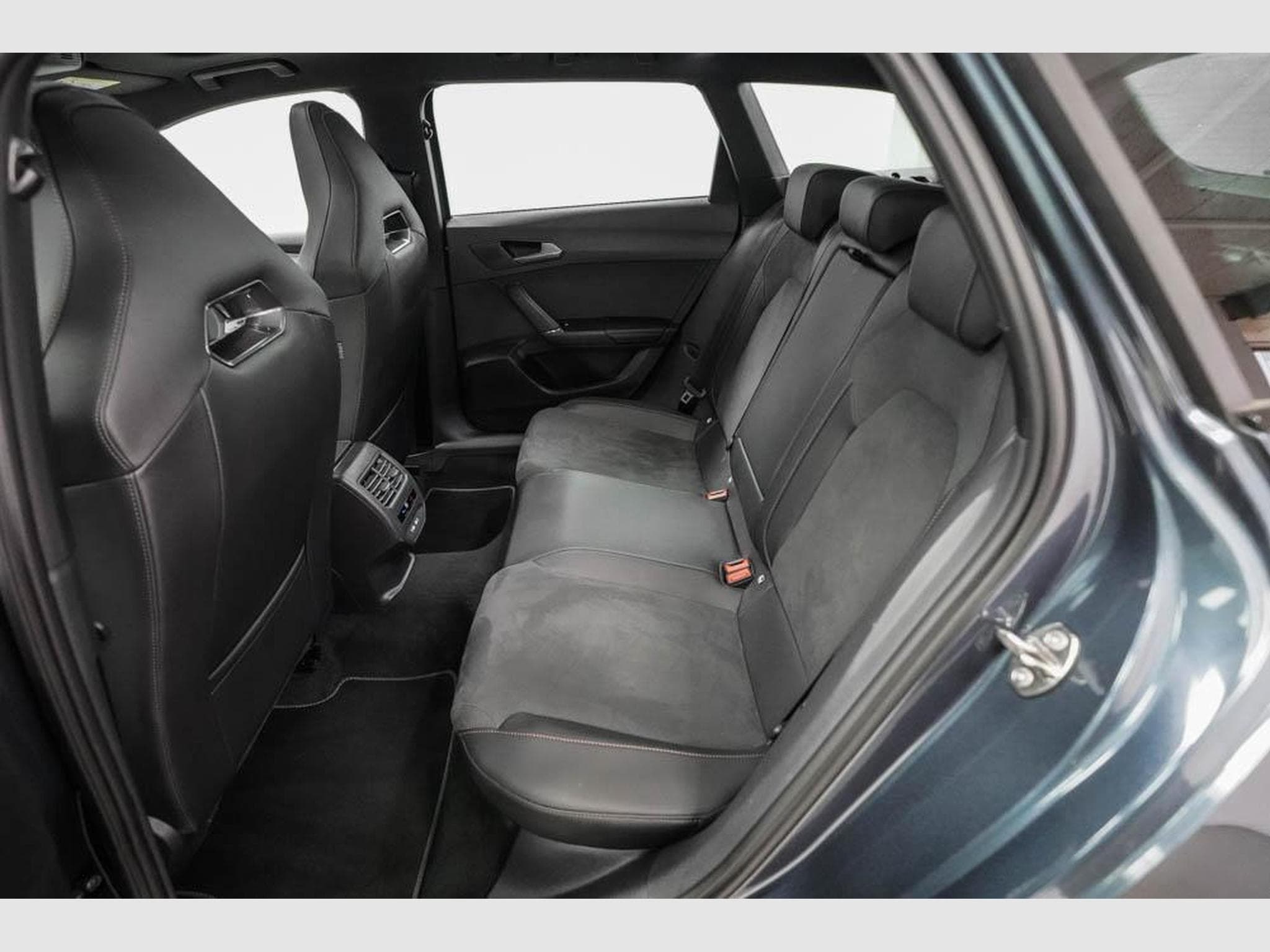 Cupra Leon ST 2,0 TSI (2025) - Foto 16