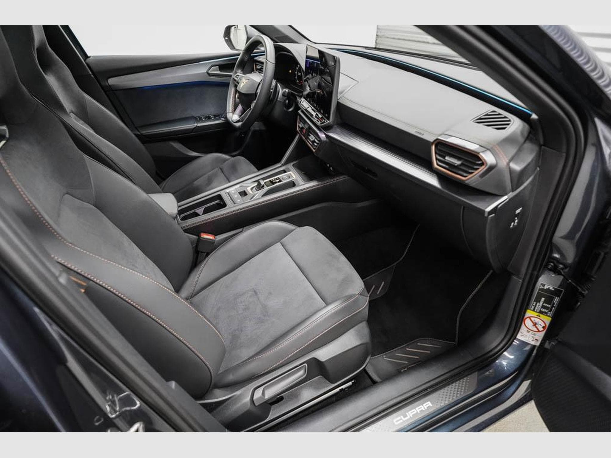 Cupra Leon ST 2,0 TSI (2025) - Foto 21