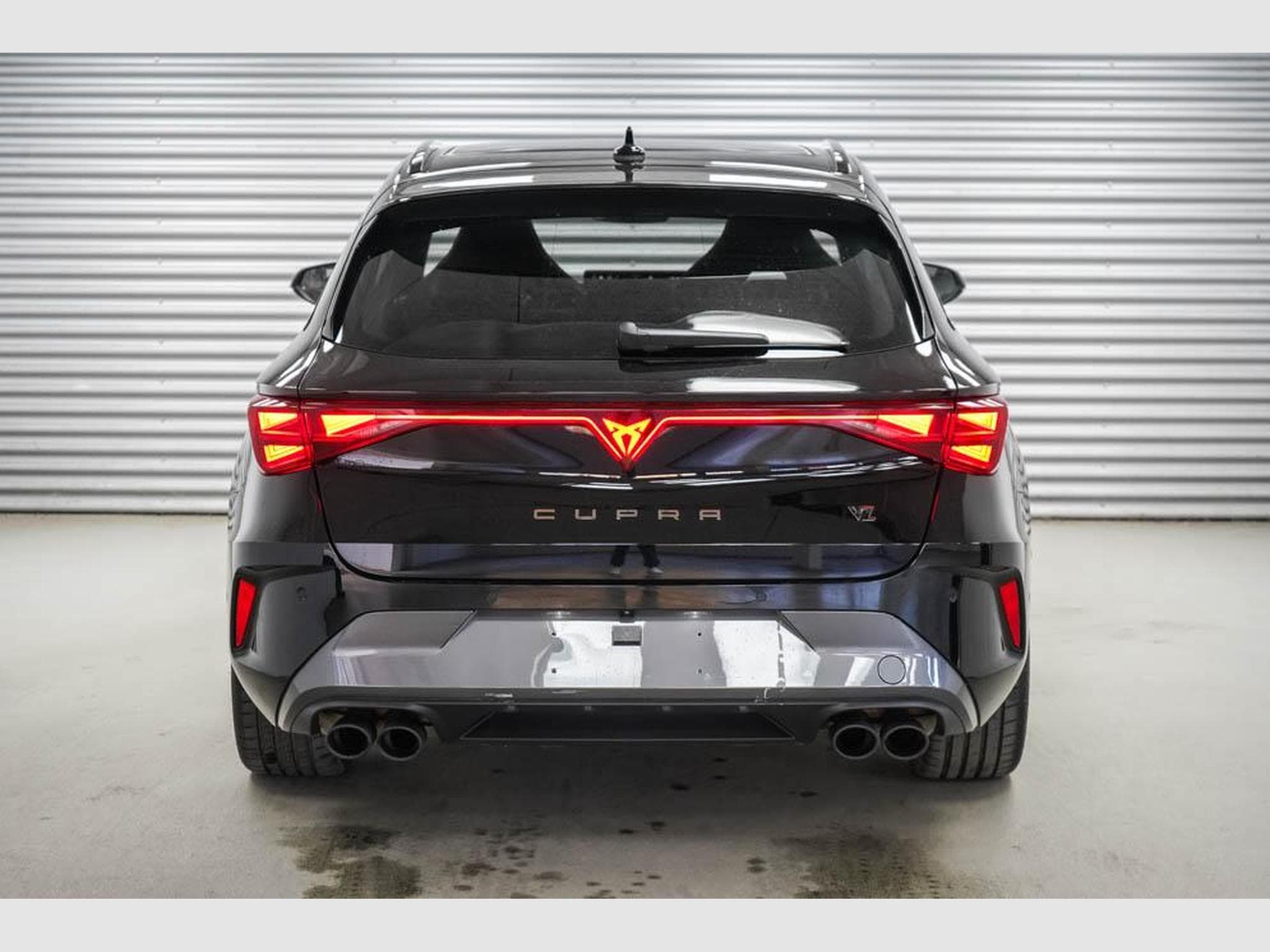 Cupra Leon ST 2,0 TSI (2025) - Photo 4