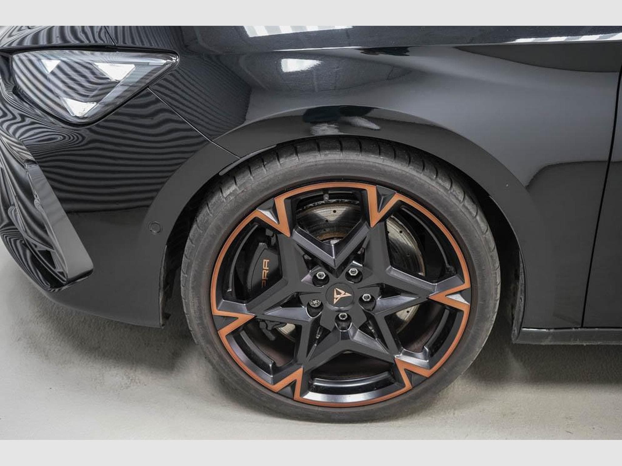 Cupra Leon ST 2,0 TSI (2025) - Photo 5