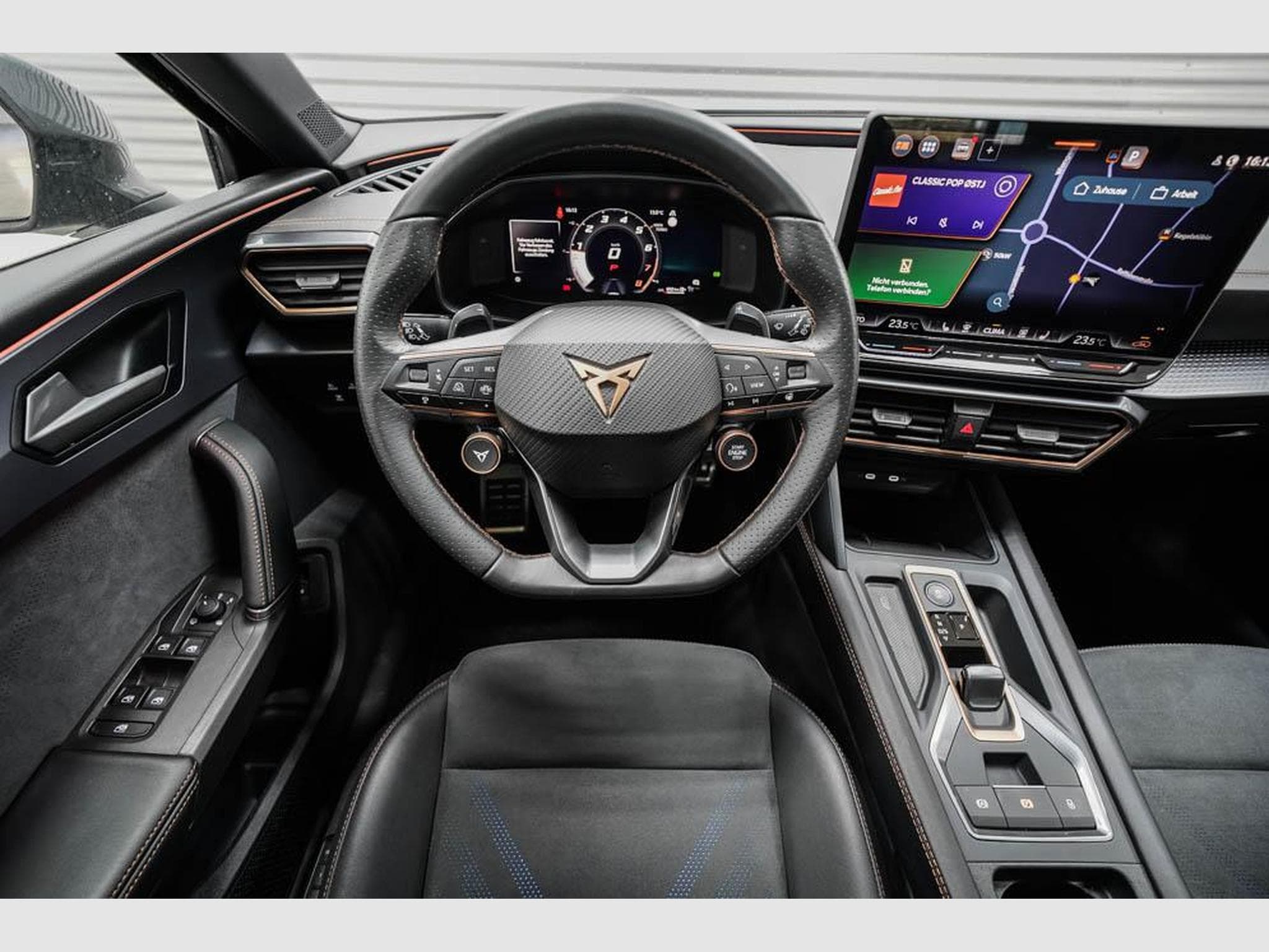 Cupra Leon ST 2,0 TSI (2025) - Photo 8