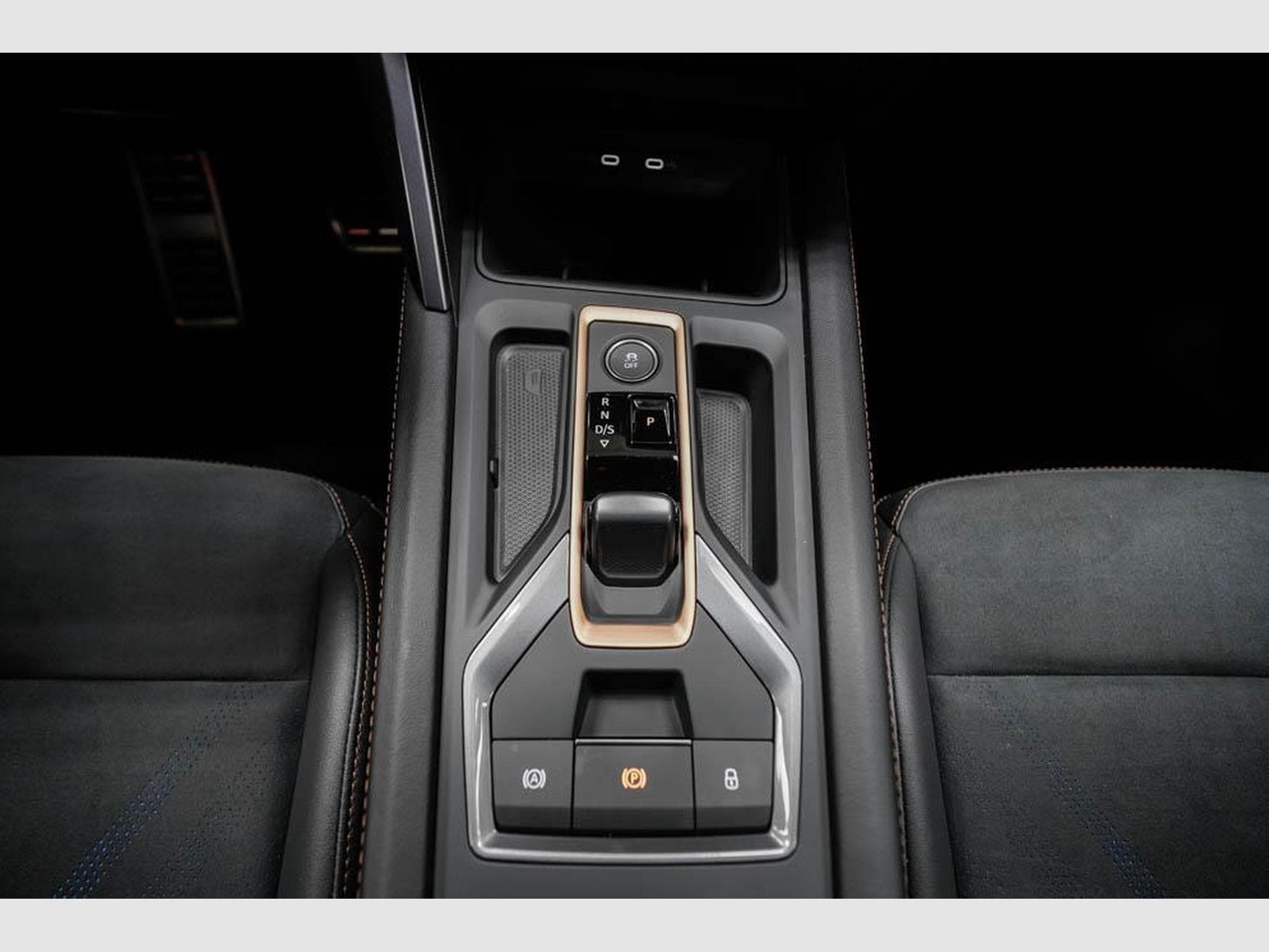 Cupra Leon ST 2,0 TSI (2025) - Photo 12