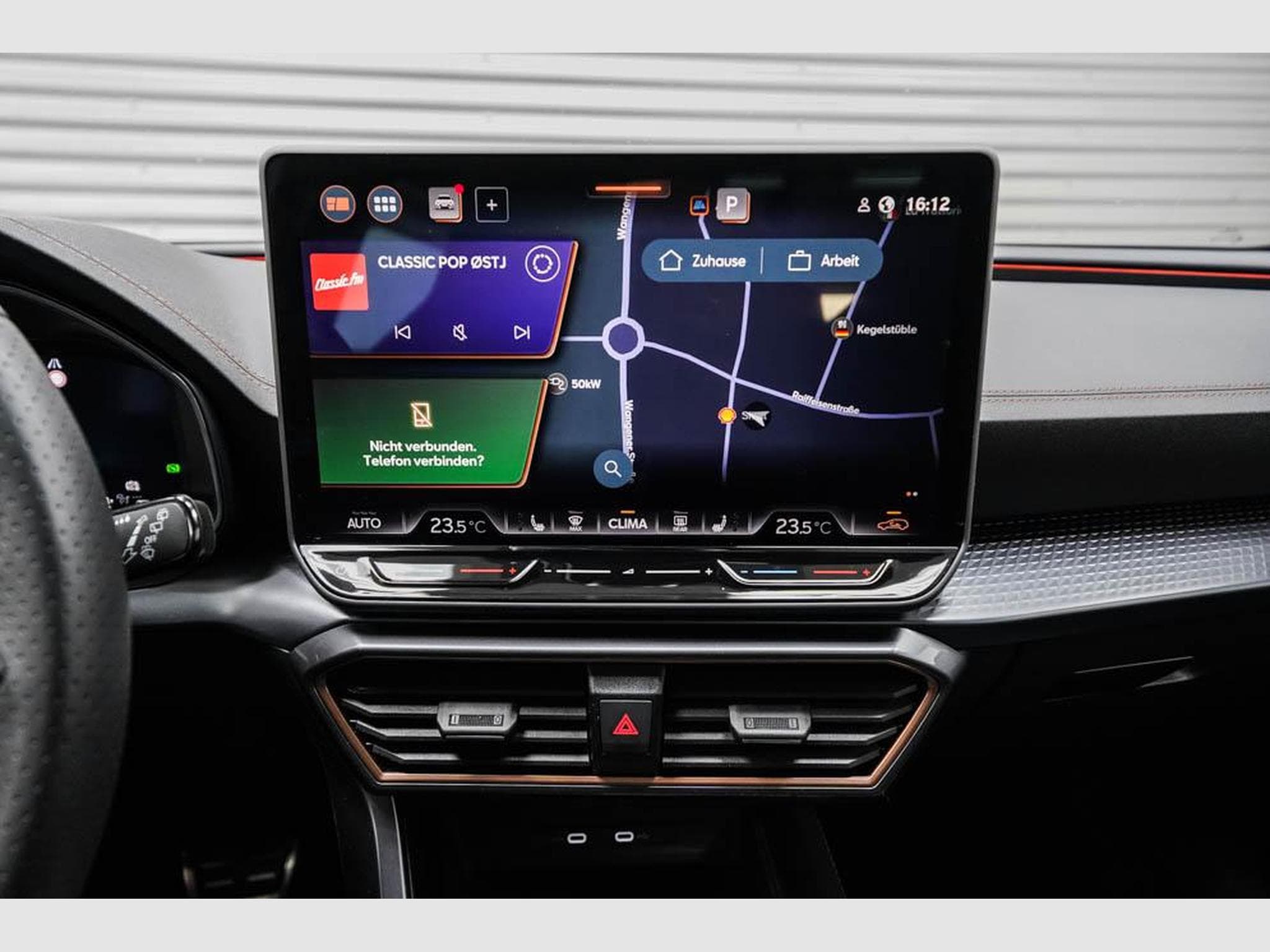 Cupra Leon ST 2,0 TSI (2025) - Photo 13