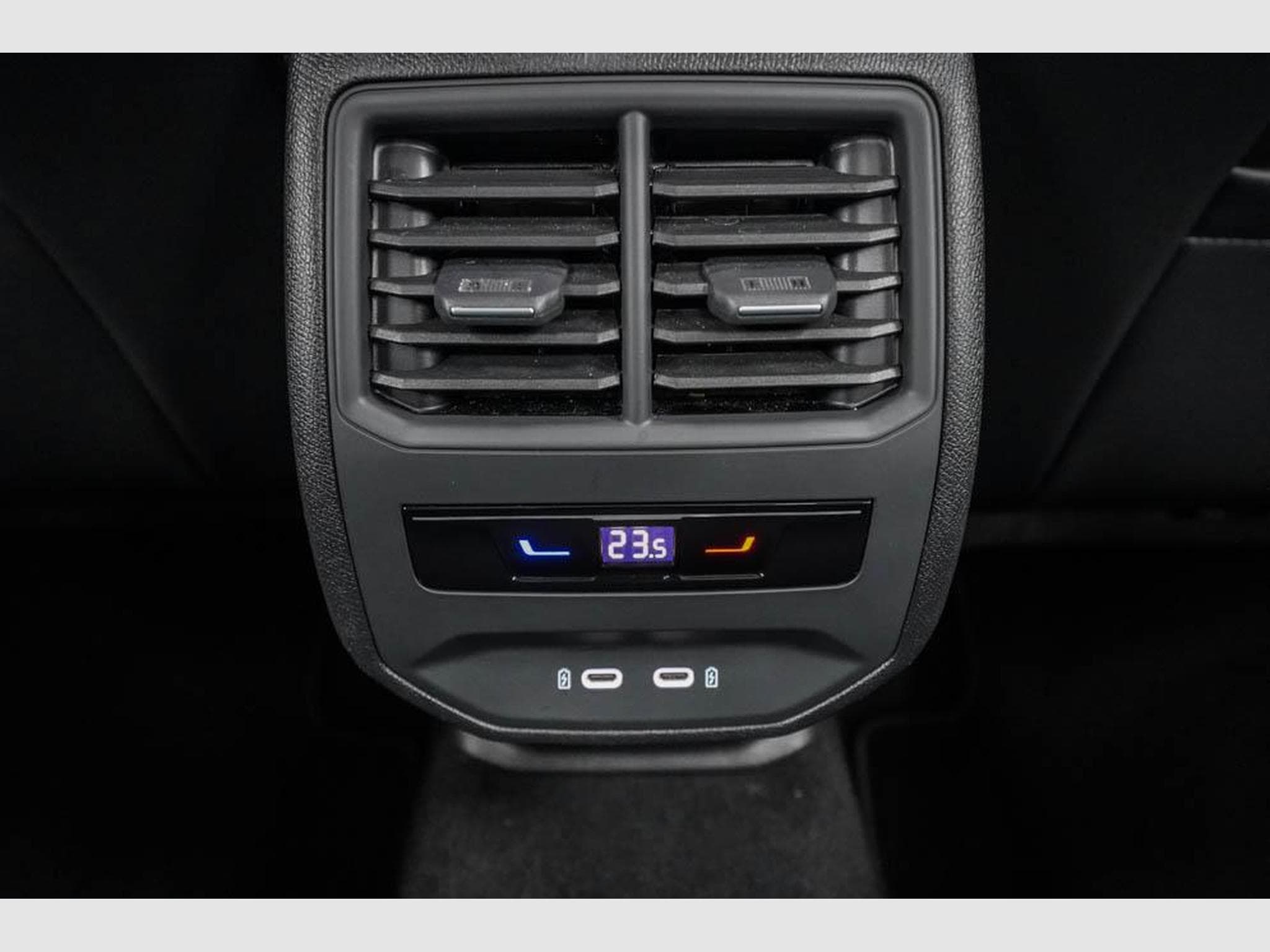 Cupra Leon ST 2,0 TSI (2025) - Photo 17