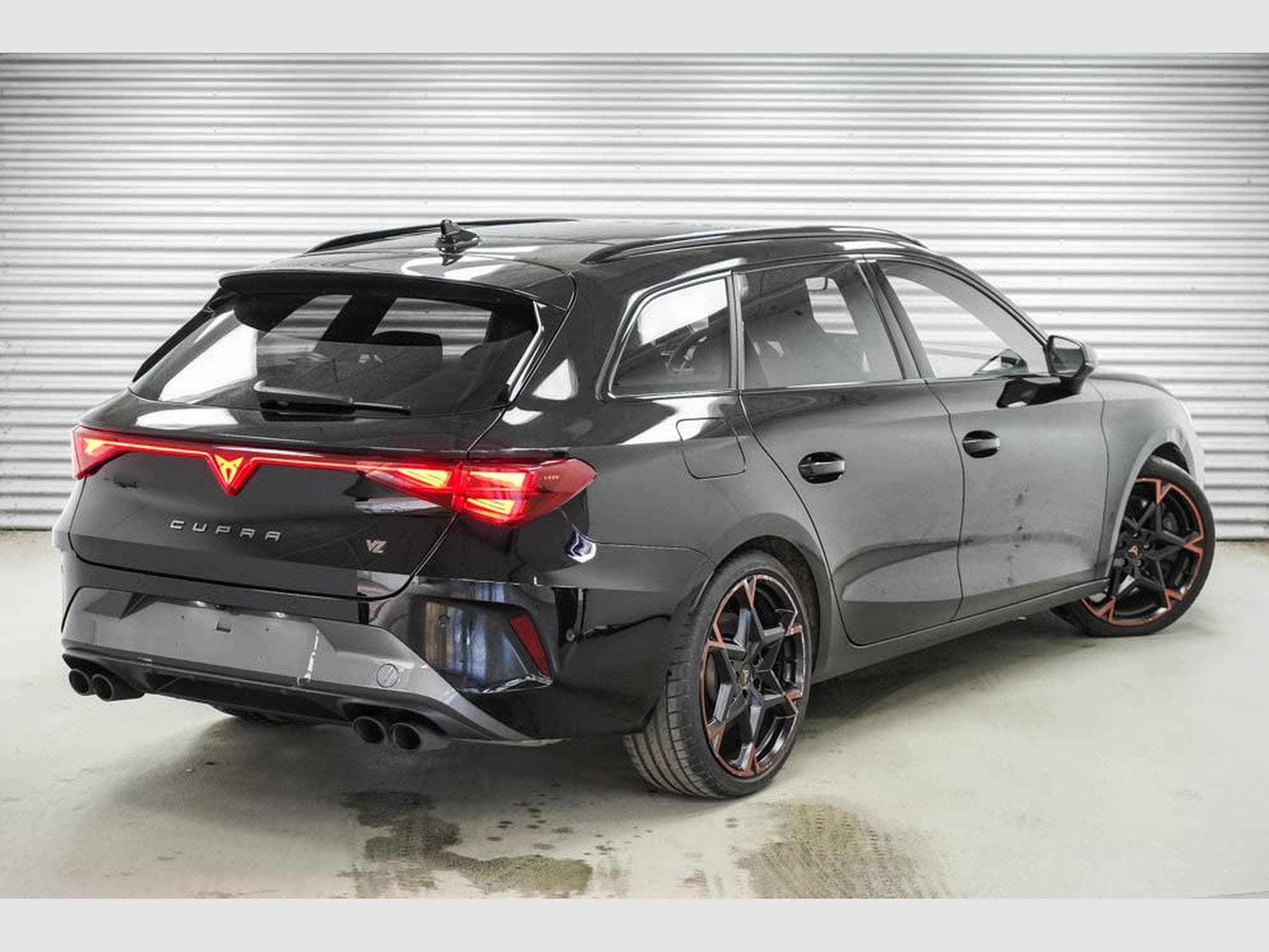 Cupra Leon ST 2,0 TSI (2025) - Photo 3