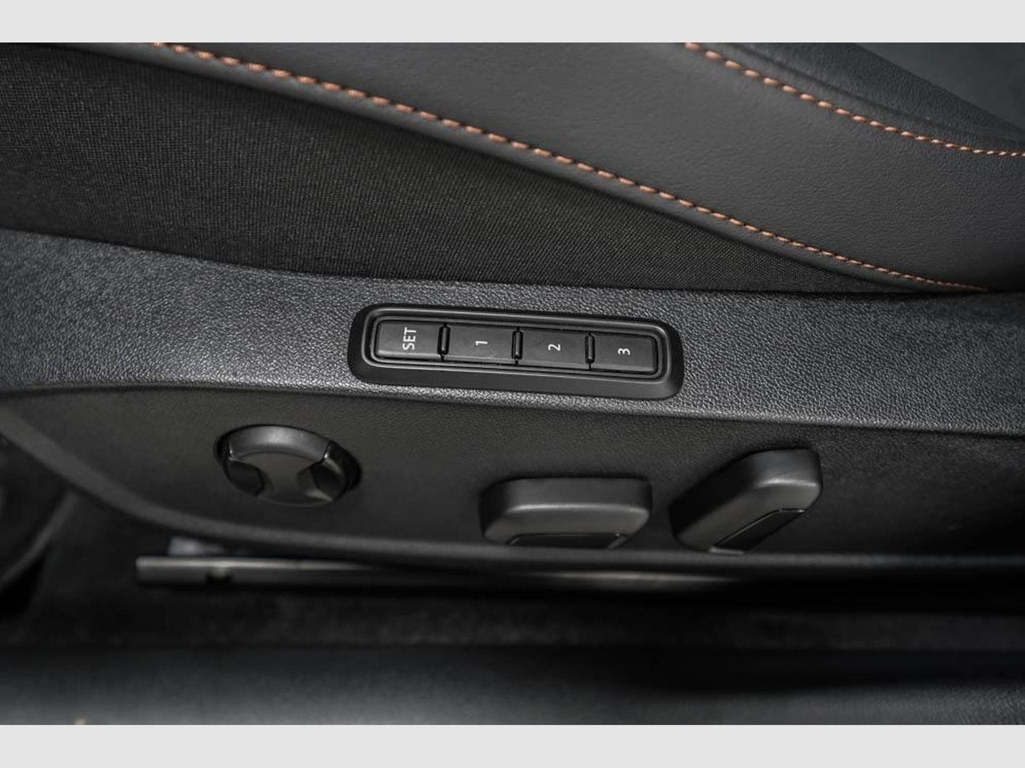 Cupra Leon ST 2,0 TSI (2025) - Foto 23