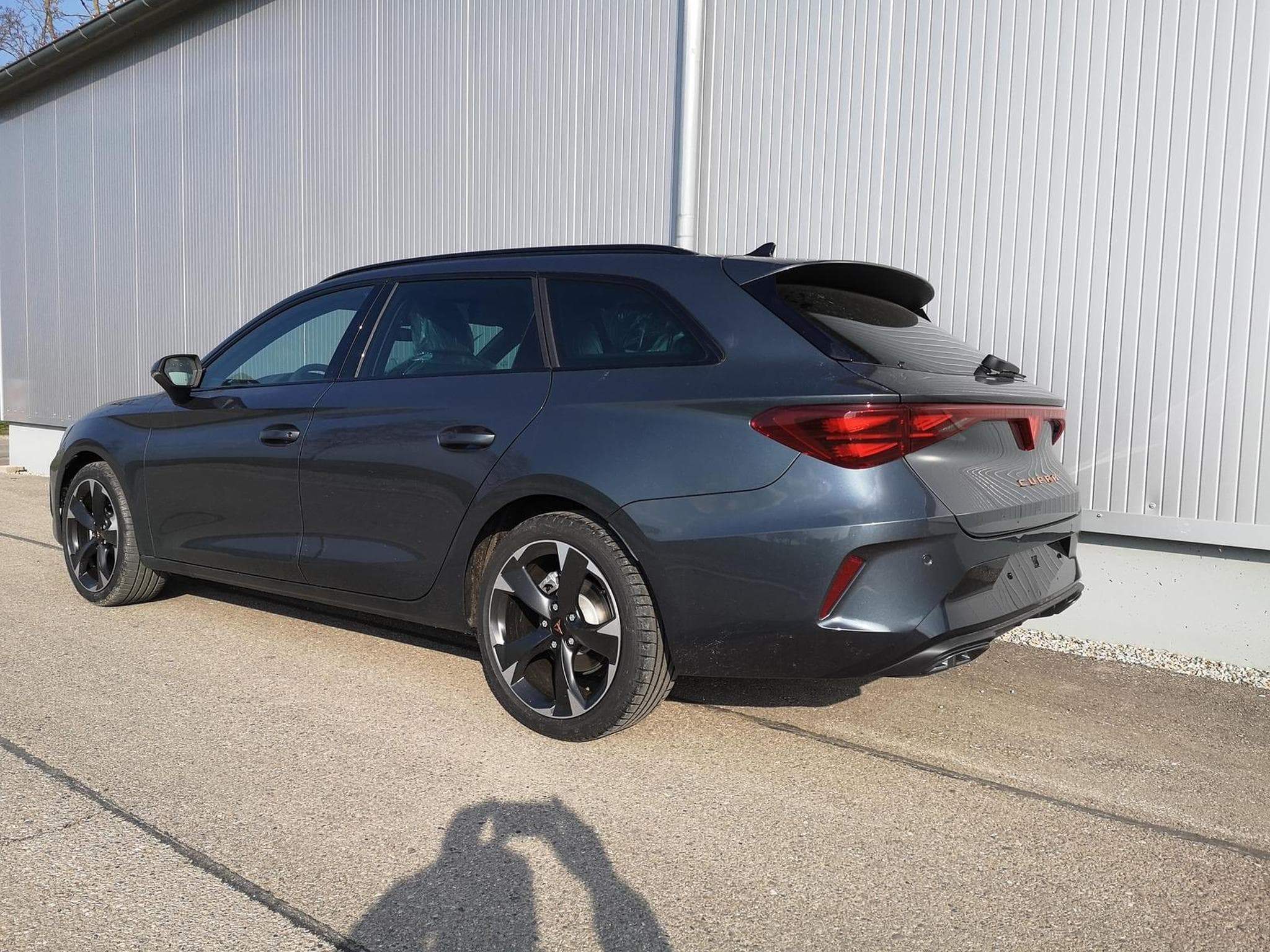 Cupra Leon 1.5 eTSI 110 kW (2026) - Foto 2