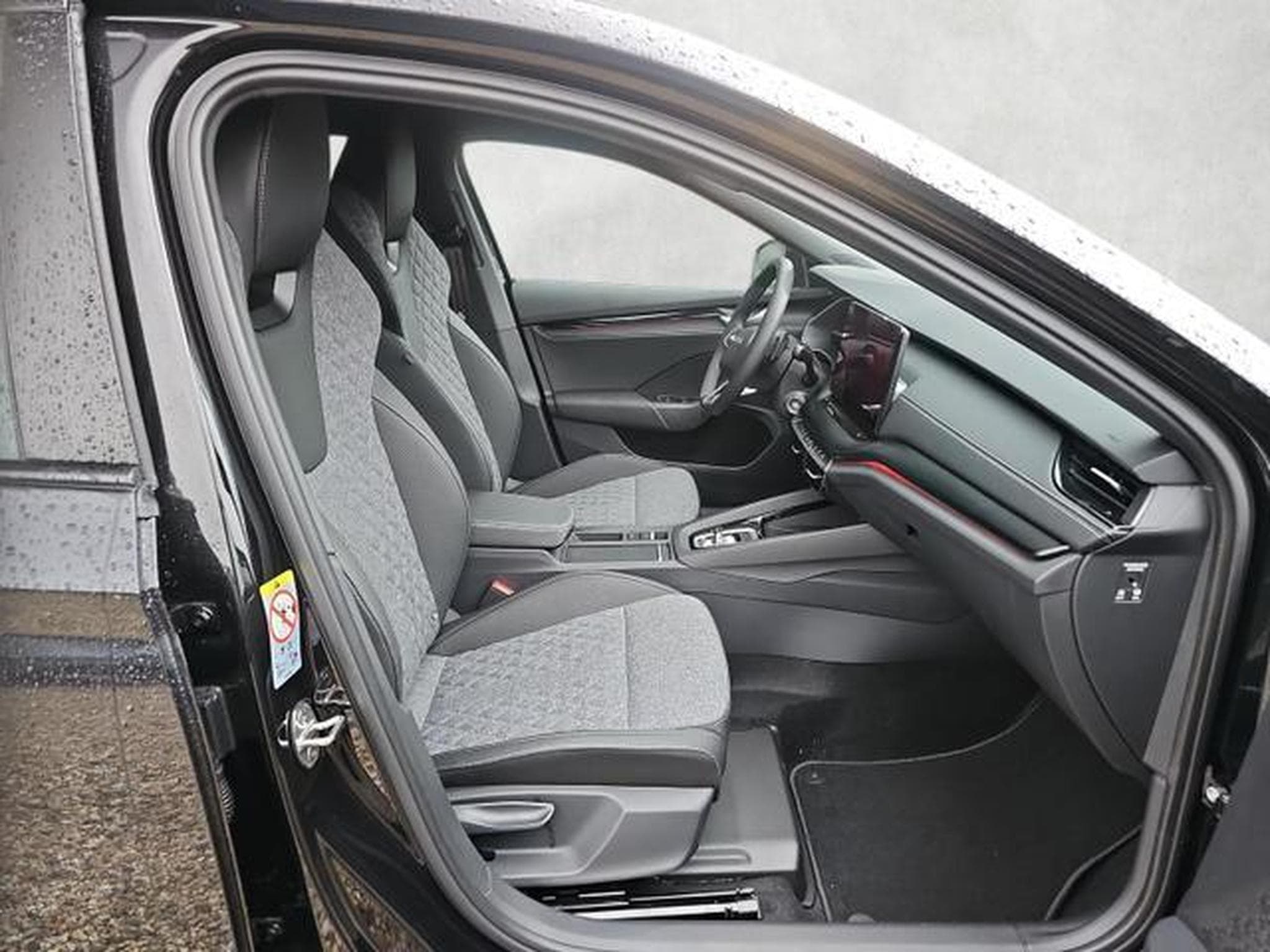 Skoda Octavia 1.5 TSI mHEV 110 kW Sportline (2025) - Photo 10