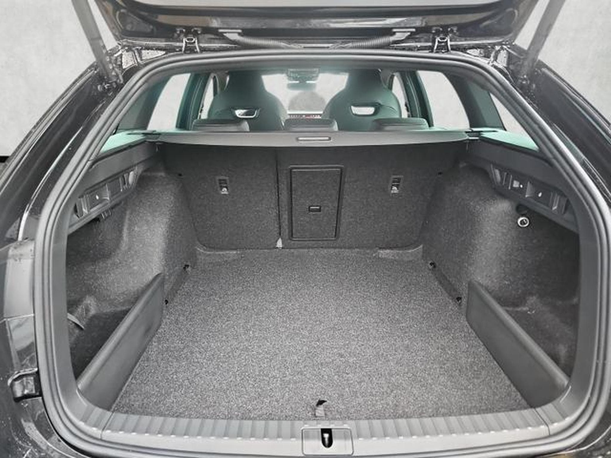 Skoda Octavia 1.5 TSI mHEV 110 kW Sportline (2025) - Photo 14