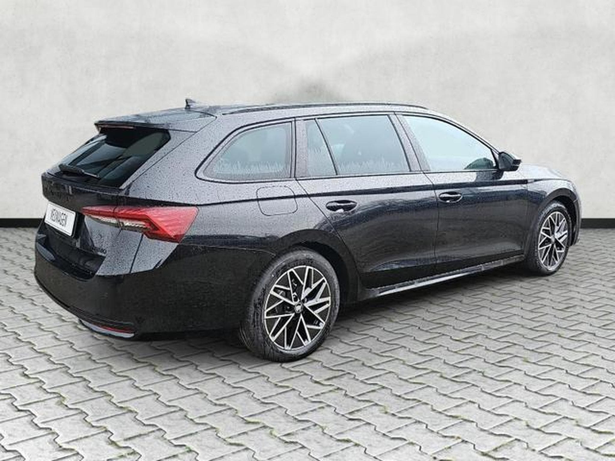 Skoda Octavia 1.5 TSI mHEV 110 kW Sportline (2025) - Photo 7