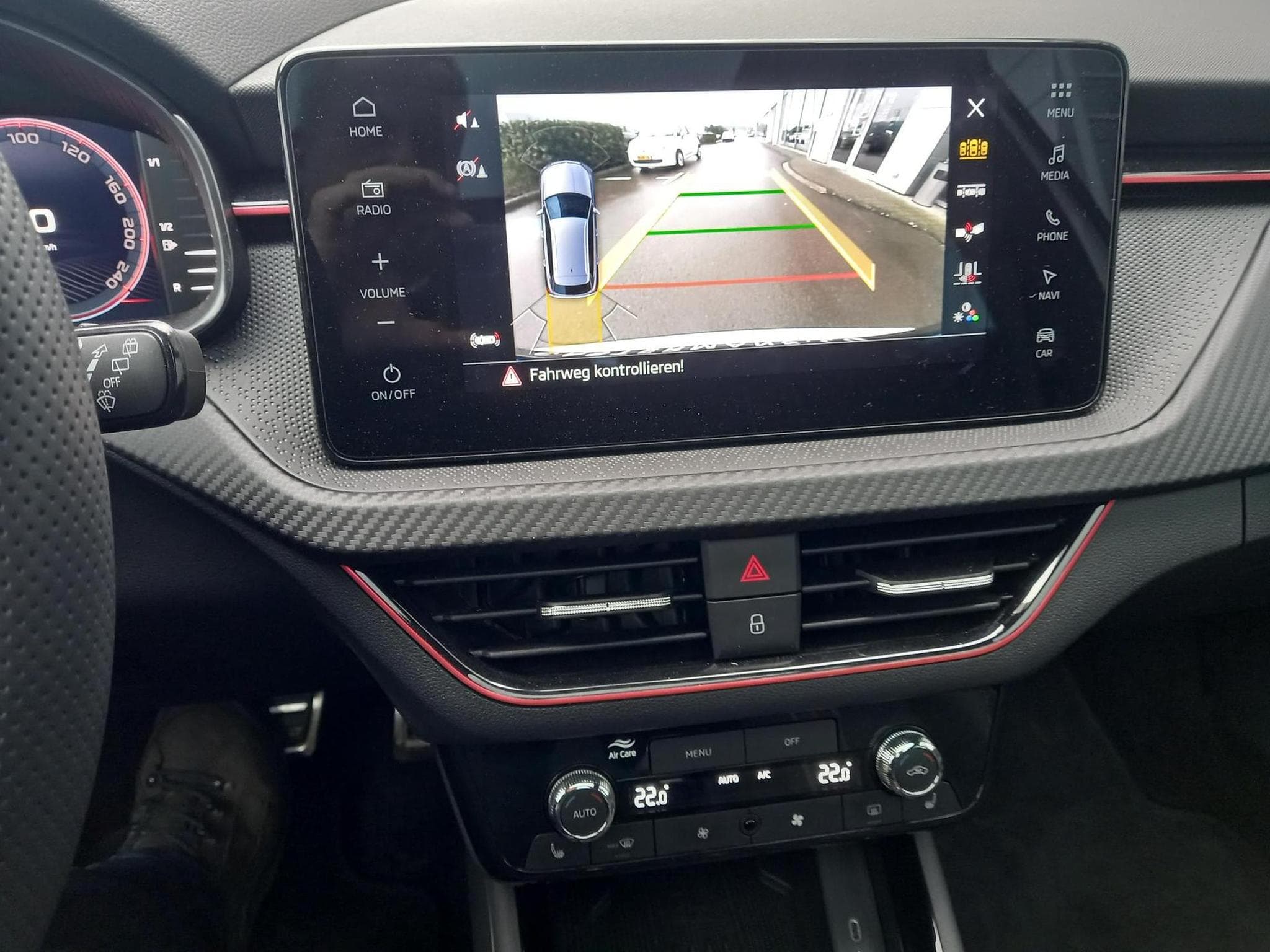 Skoda Kamiq Monte Carlo 1.5 (2024) - Photo 13