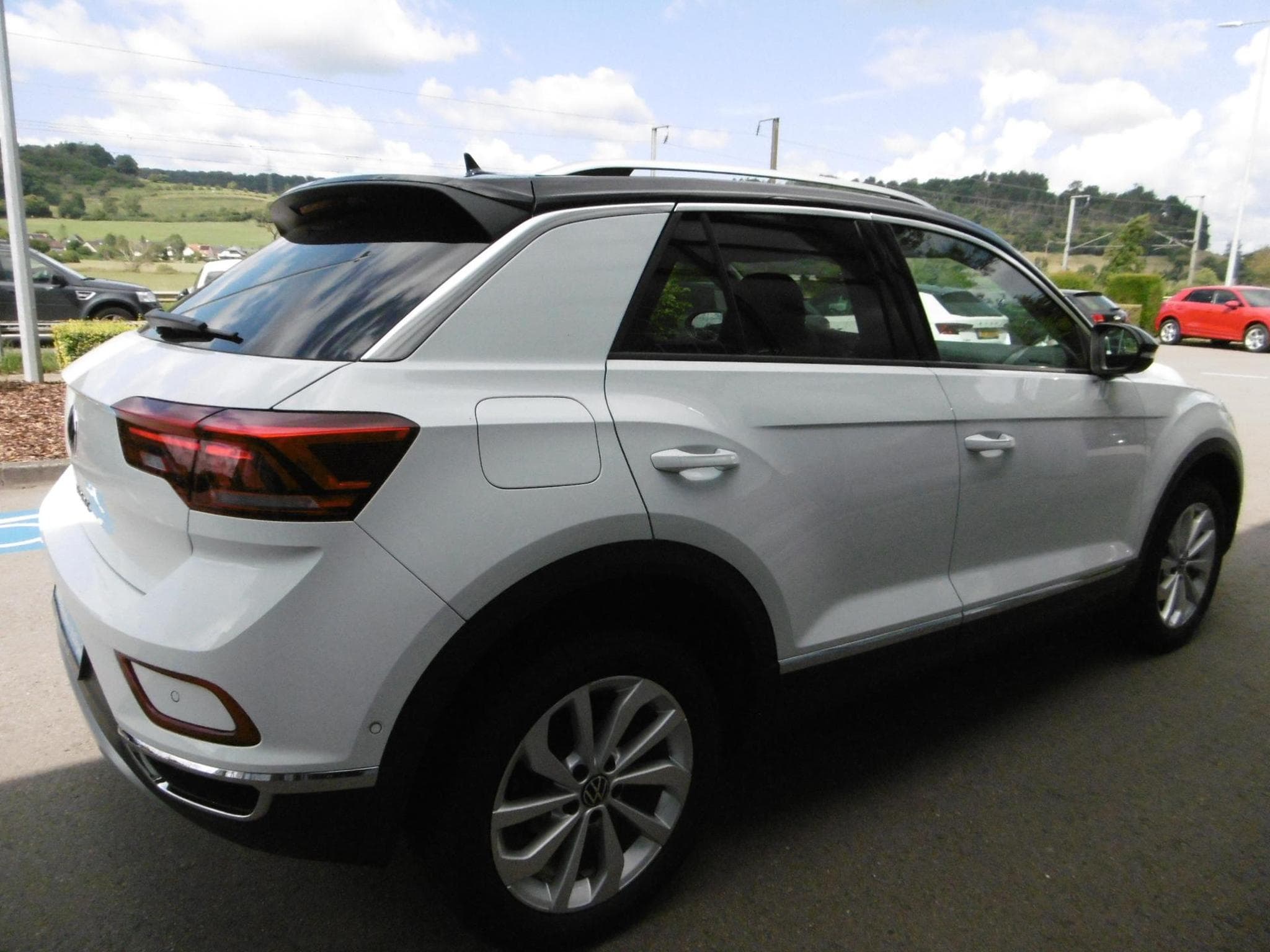 VW T-Roc Style 1.5 TSI (2024) - Photo 8