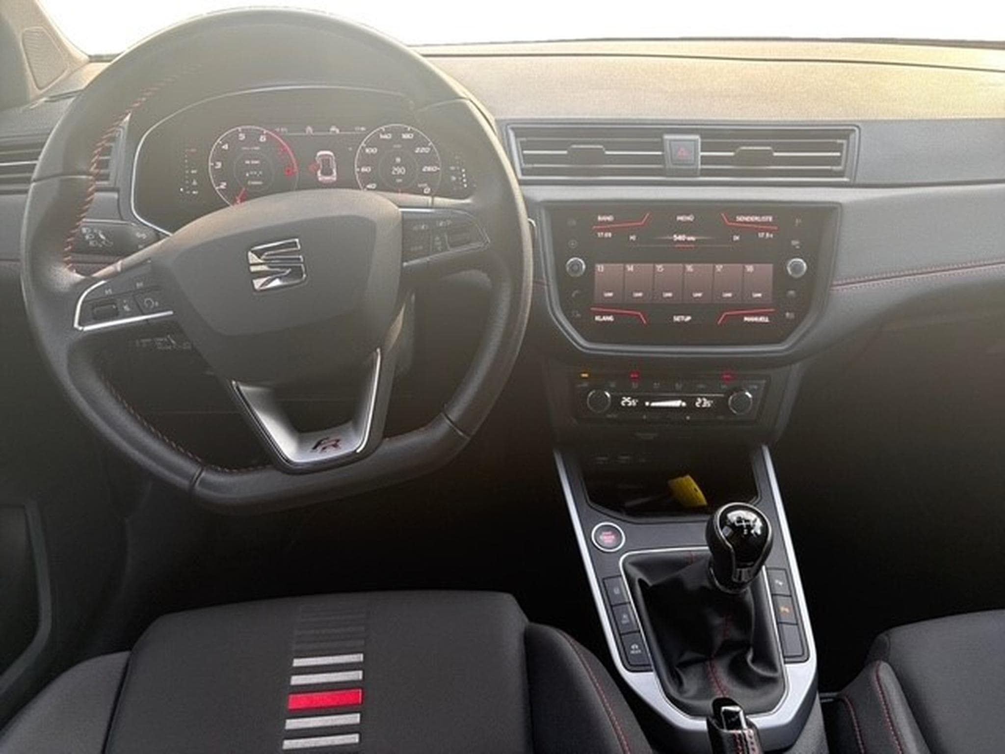 Seat Arona 1.0 TSI FR (2020) - Photo 5