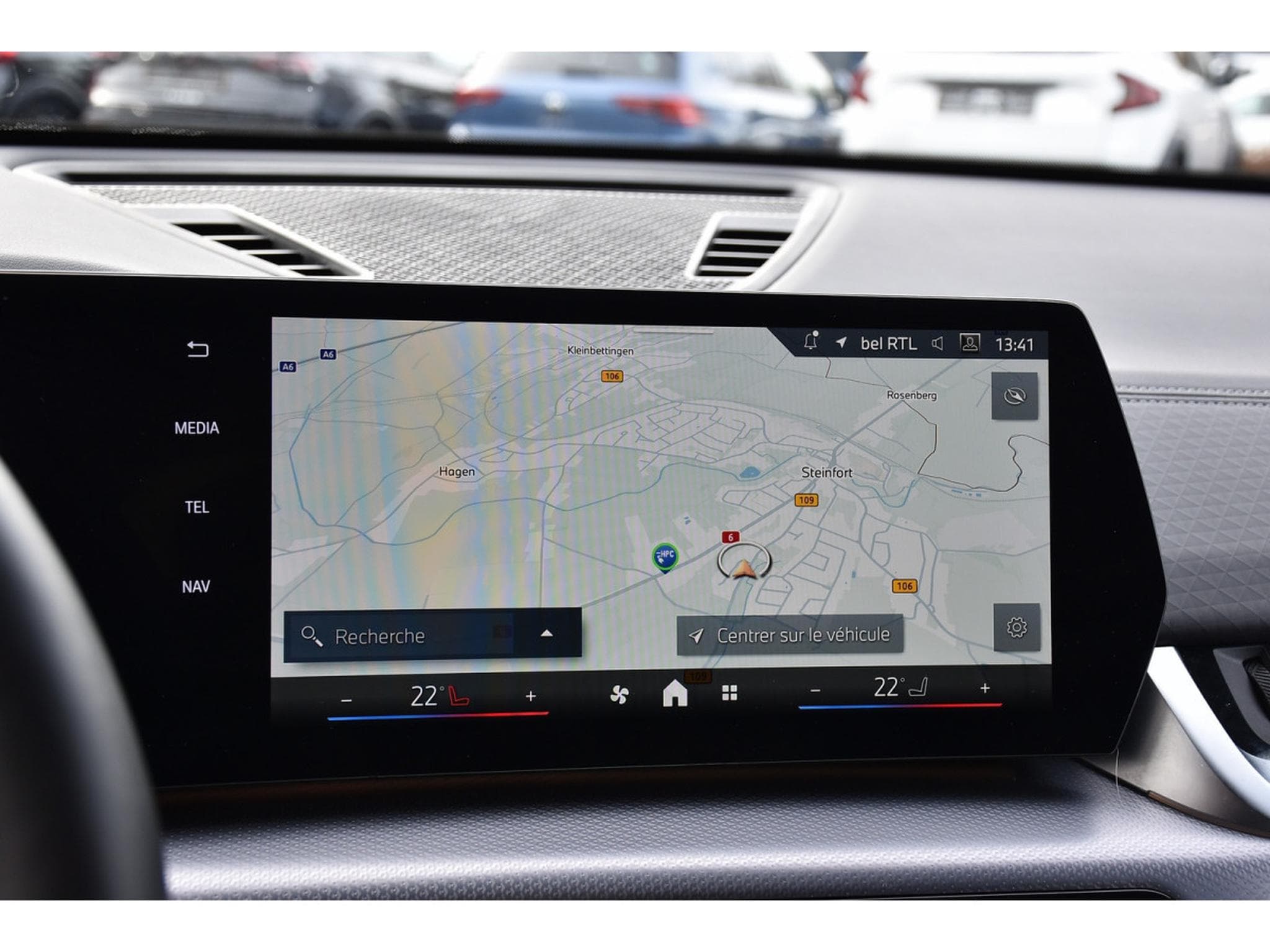 BMW iX2 xDrive30 M Sport CUIR GPS LANE CAM PARK JA19 KEYLESS 1° MAIN (2024) - Photo 10