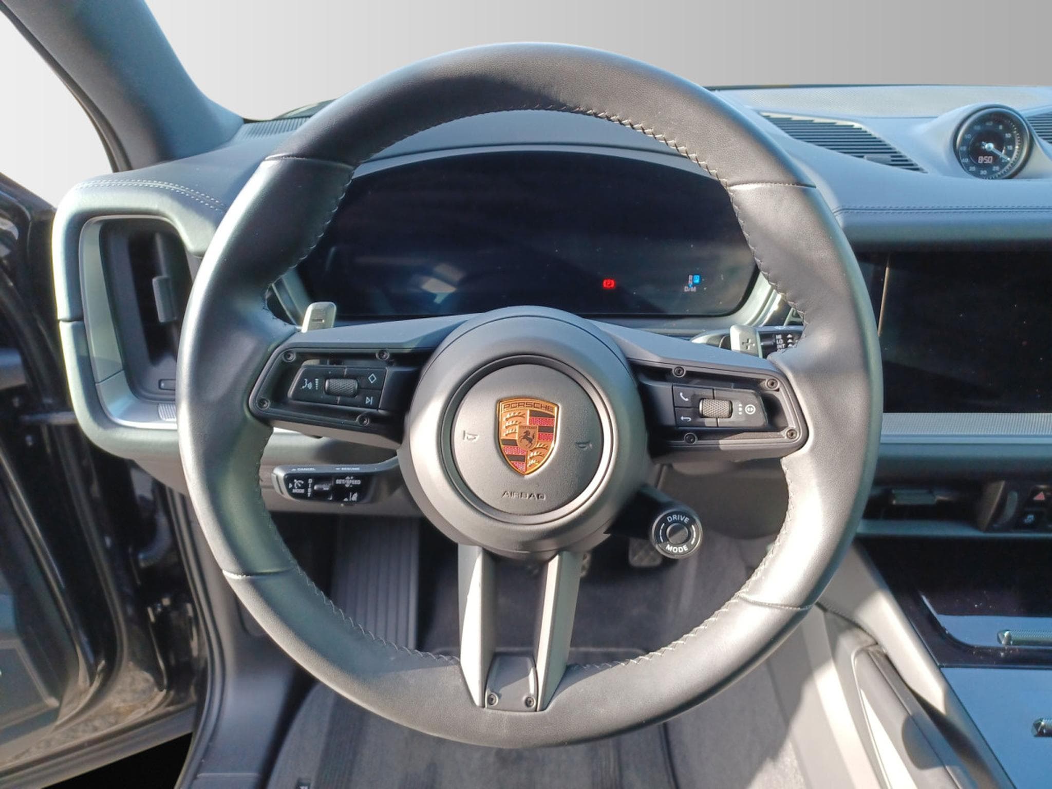 Porsche Cayenne E-Hybrid (2025) - Photo 10
