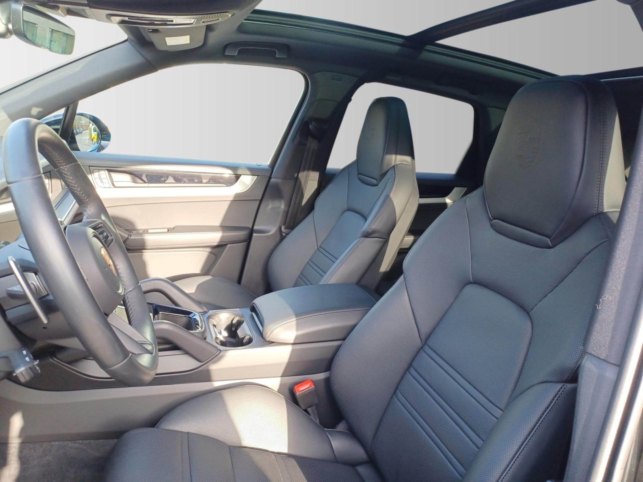 Porsche Cayenne E-Hybrid (2025) - Photo 7