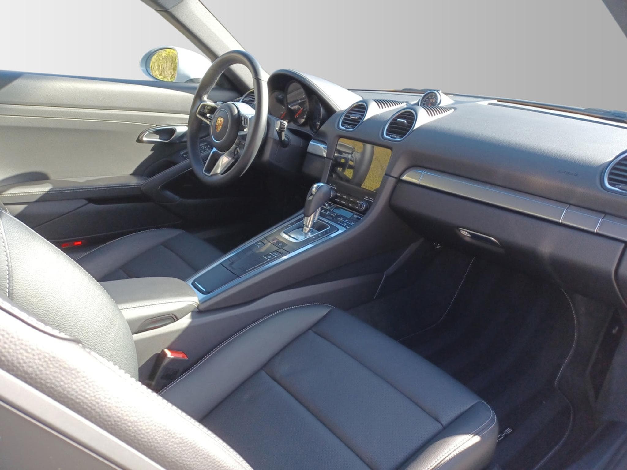 Porsche Cayman 718 Style Edition (2025) - Photo 10