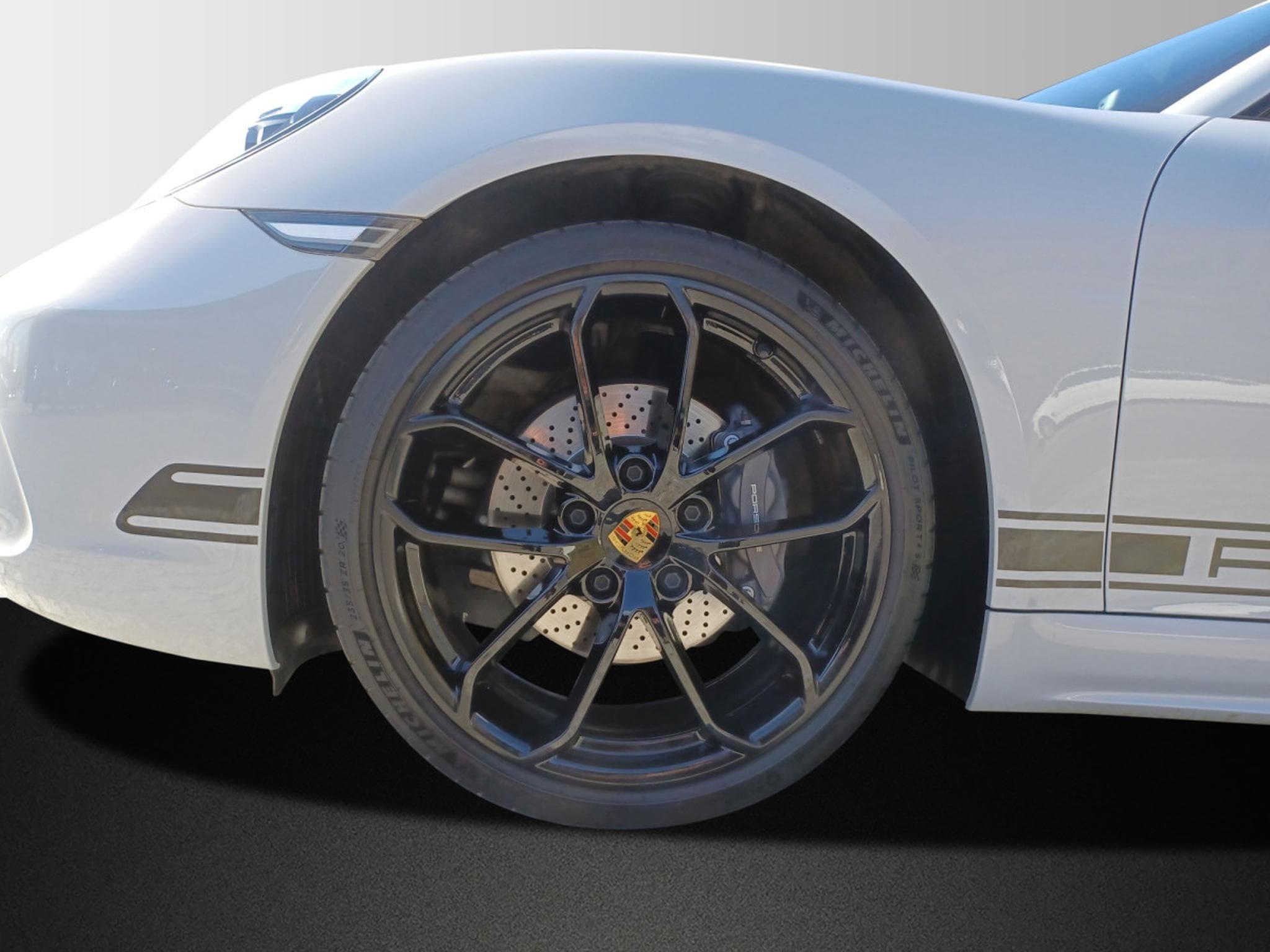 Porsche Cayman 718 Style Edition (2025) - Photo 6