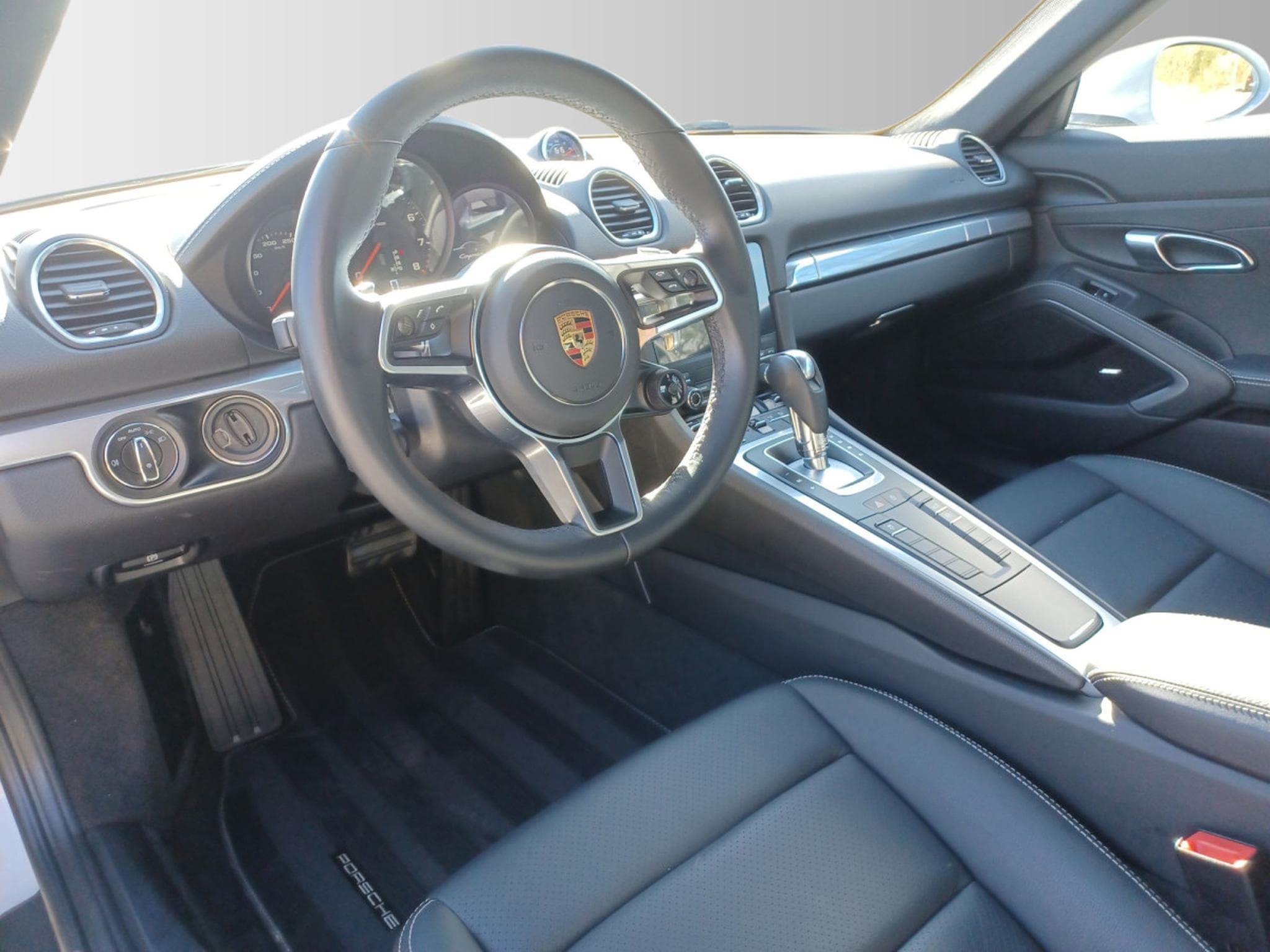 Porsche Cayman 718 Style Edition (2025) - Photo 8