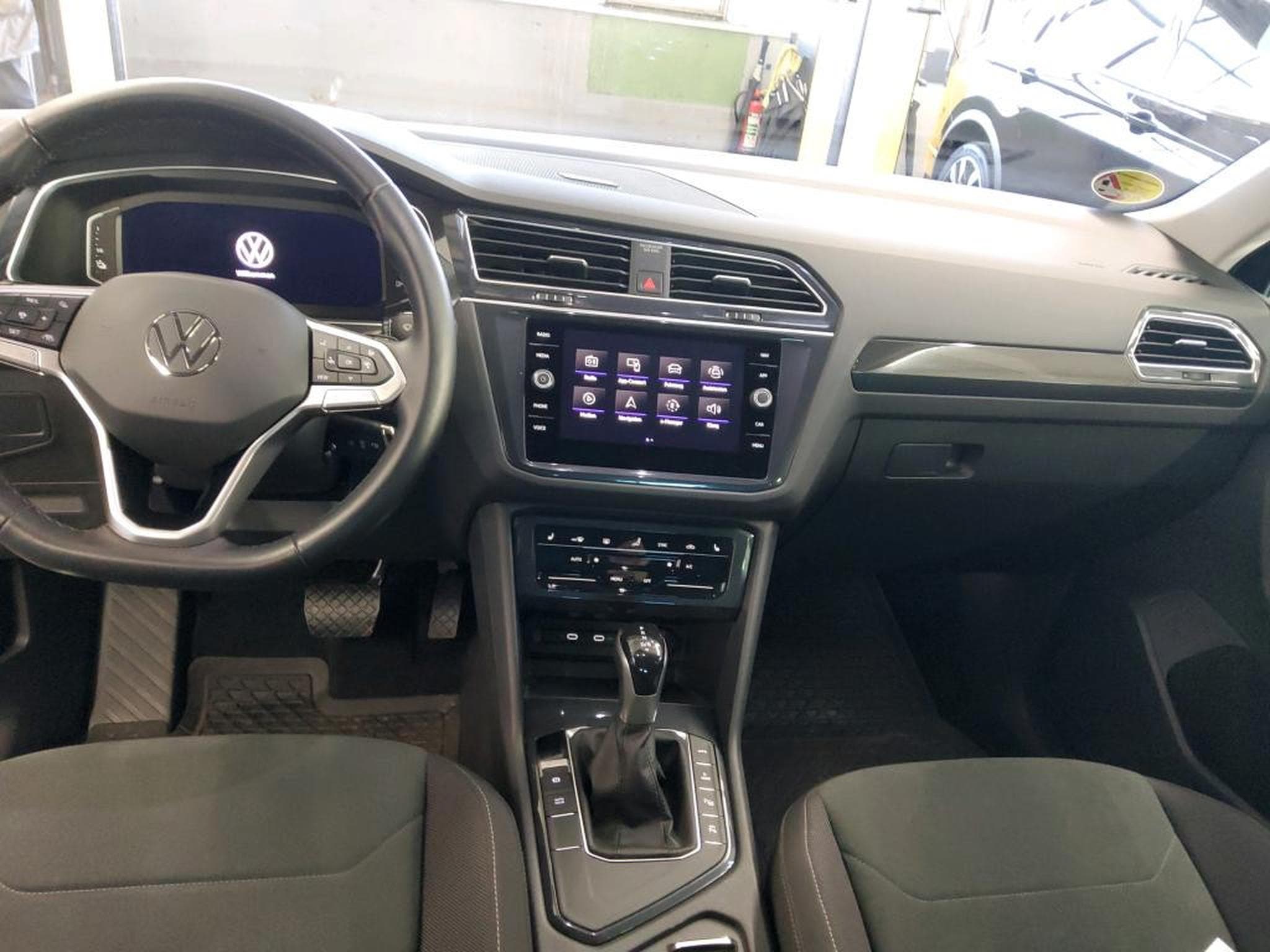 VW Tiguan Elegance 1.4 eHybrid TSI 245CV DSG6 *360°* MATRIX *ACC * (2021) - Photo 7