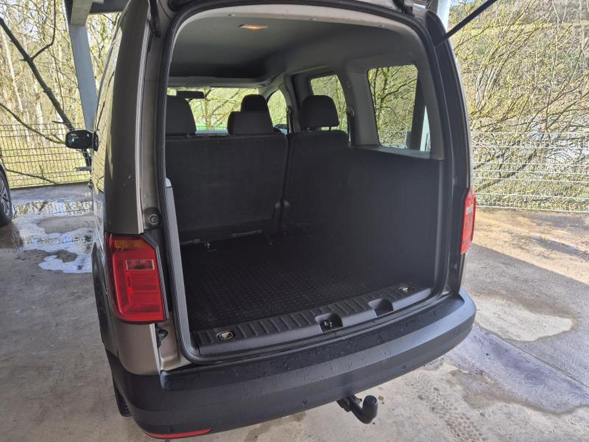 VW Caddy Trendline 4MO (2018) - Photo 7