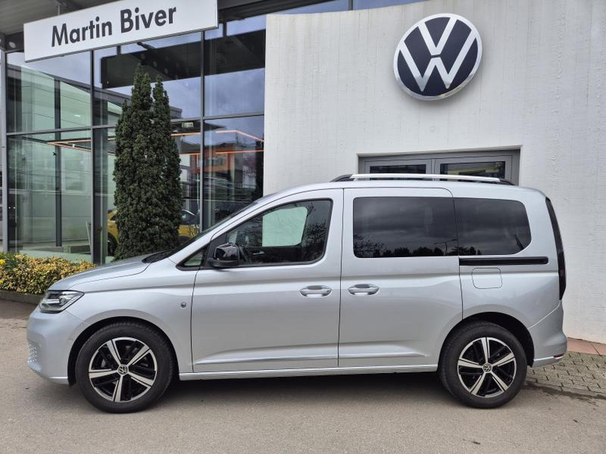 VW Caddy Style (2024) - Photo 3