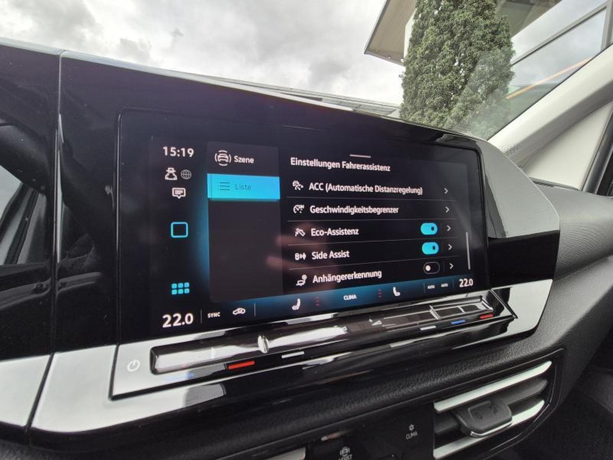 VW Caddy Style (2024) - Photo 9