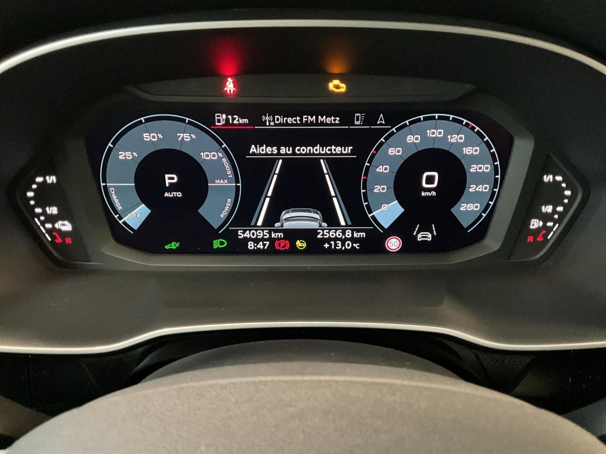 Audi Q3 SB+S-Line+PHEV+45TFSI+S-Tronic (2022) - Photo 11